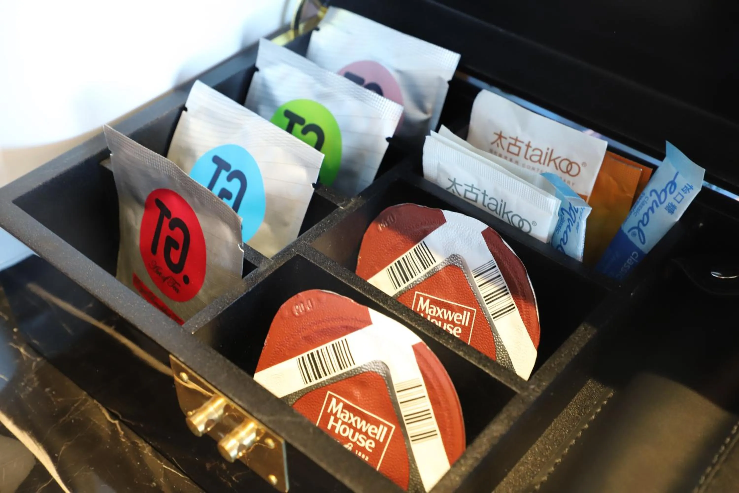 2 Twin Beds Classic City View in InterContinental Guangzhou Exhibition Center by IHG