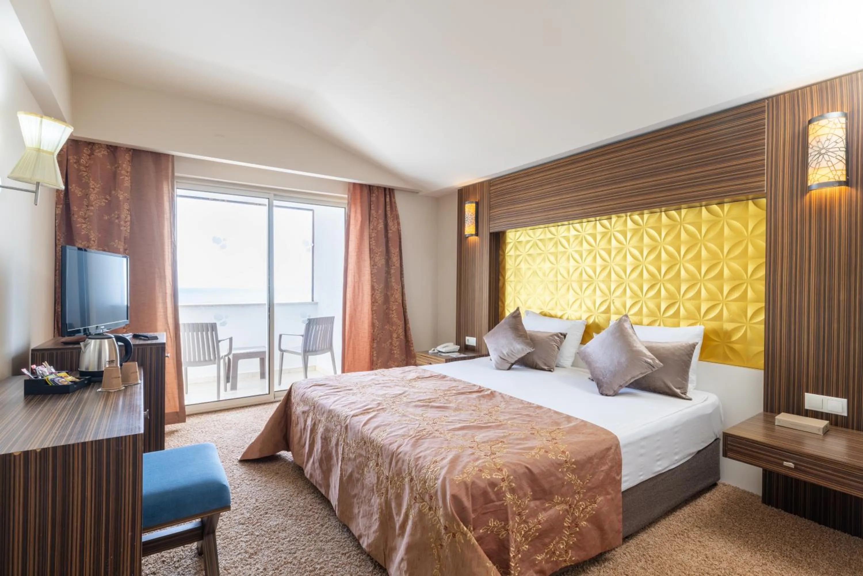 Junior Suite in Crystal Family Comfort Collection - Ultimate All Inclusive