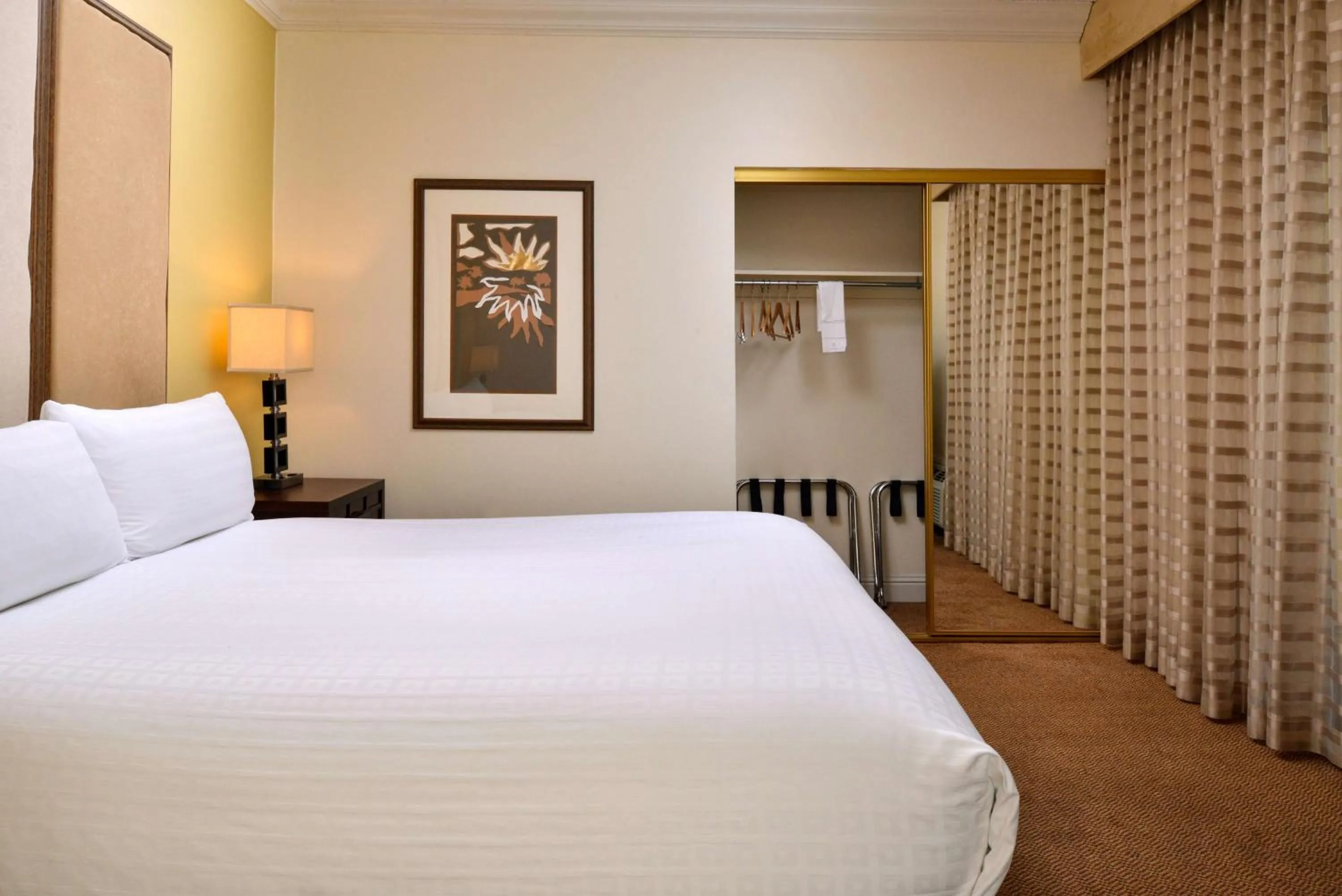 Family Two-Bedroom Suite in Best Western Corte Madera Inn