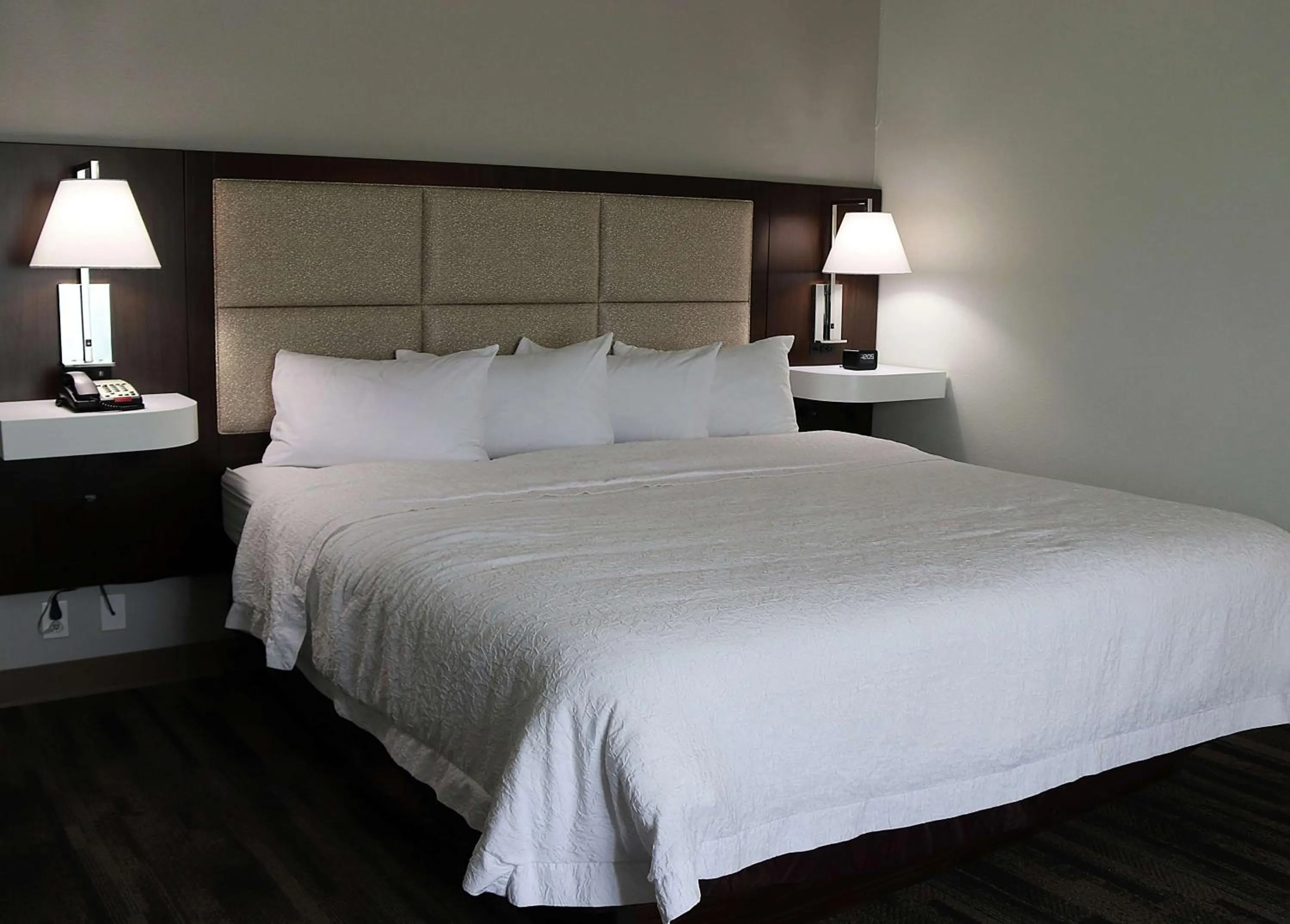 King Room with Sofa Bed and Study - Non-Smoking in Hampton Inn and Suites Stephenville