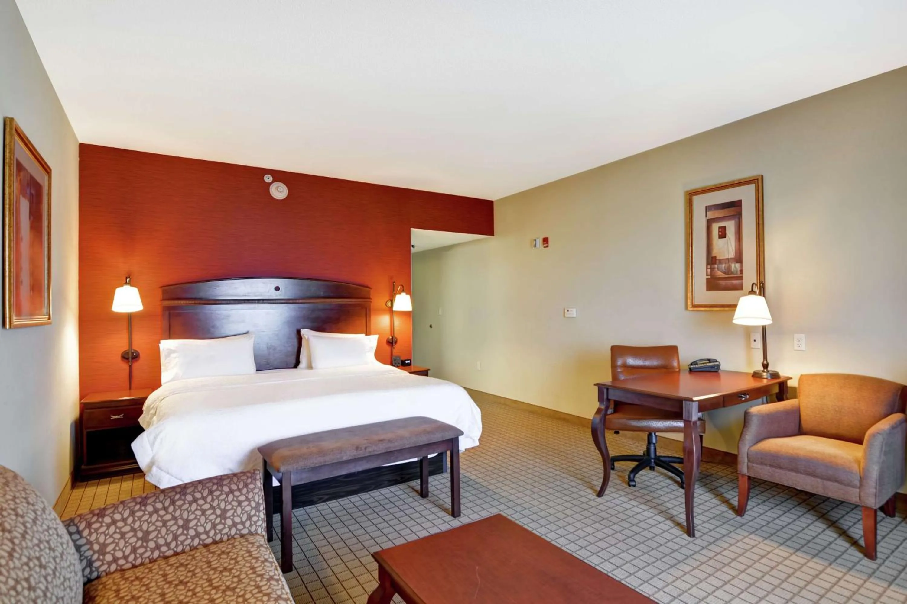King Study Room - Non-Smoking in Hampton Inn and Suites Peoria at Grand Prairie
