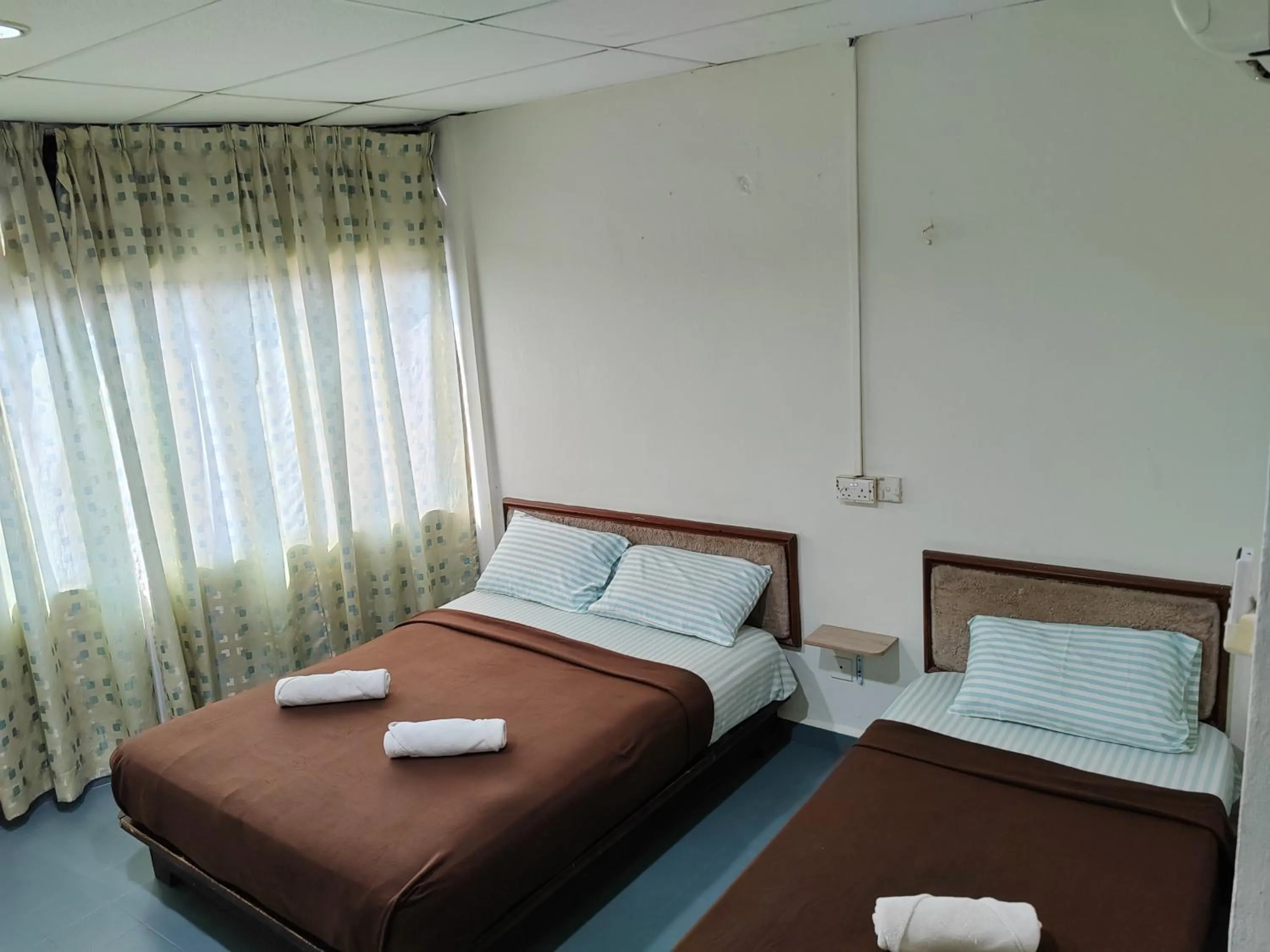 Standard Triple Room in Hotel Kenangan