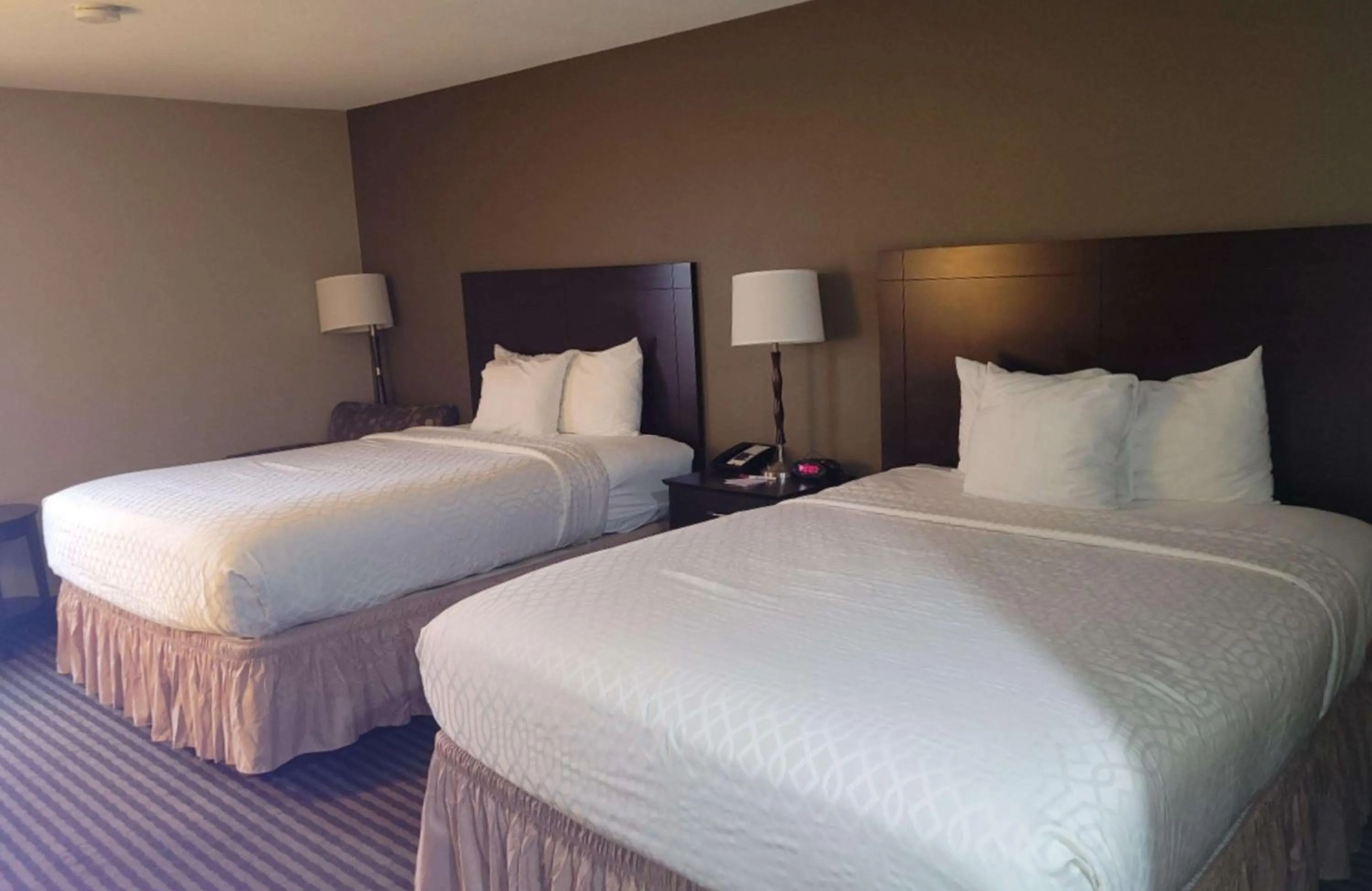Queen Room with Two Queen Beds - Non-Smoking in Best Western Plus Mishawaka Inn