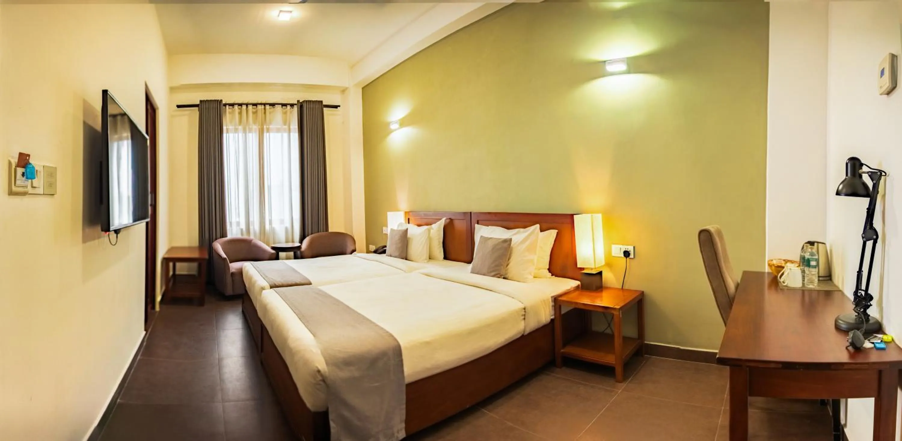 Superior Twin Room with Ocean View in Morven Hotel Colombo