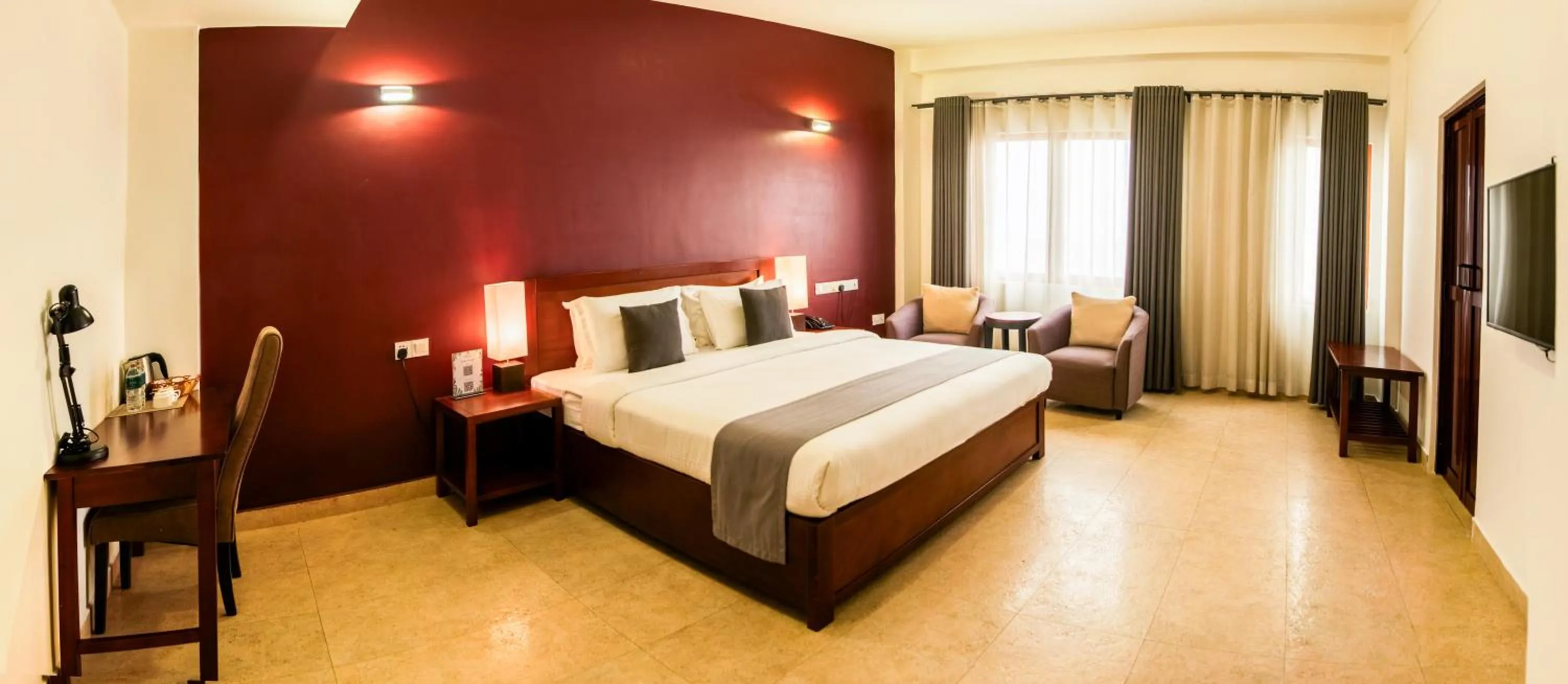 Superior King Room with Ocean View in Morven Hotel Colombo