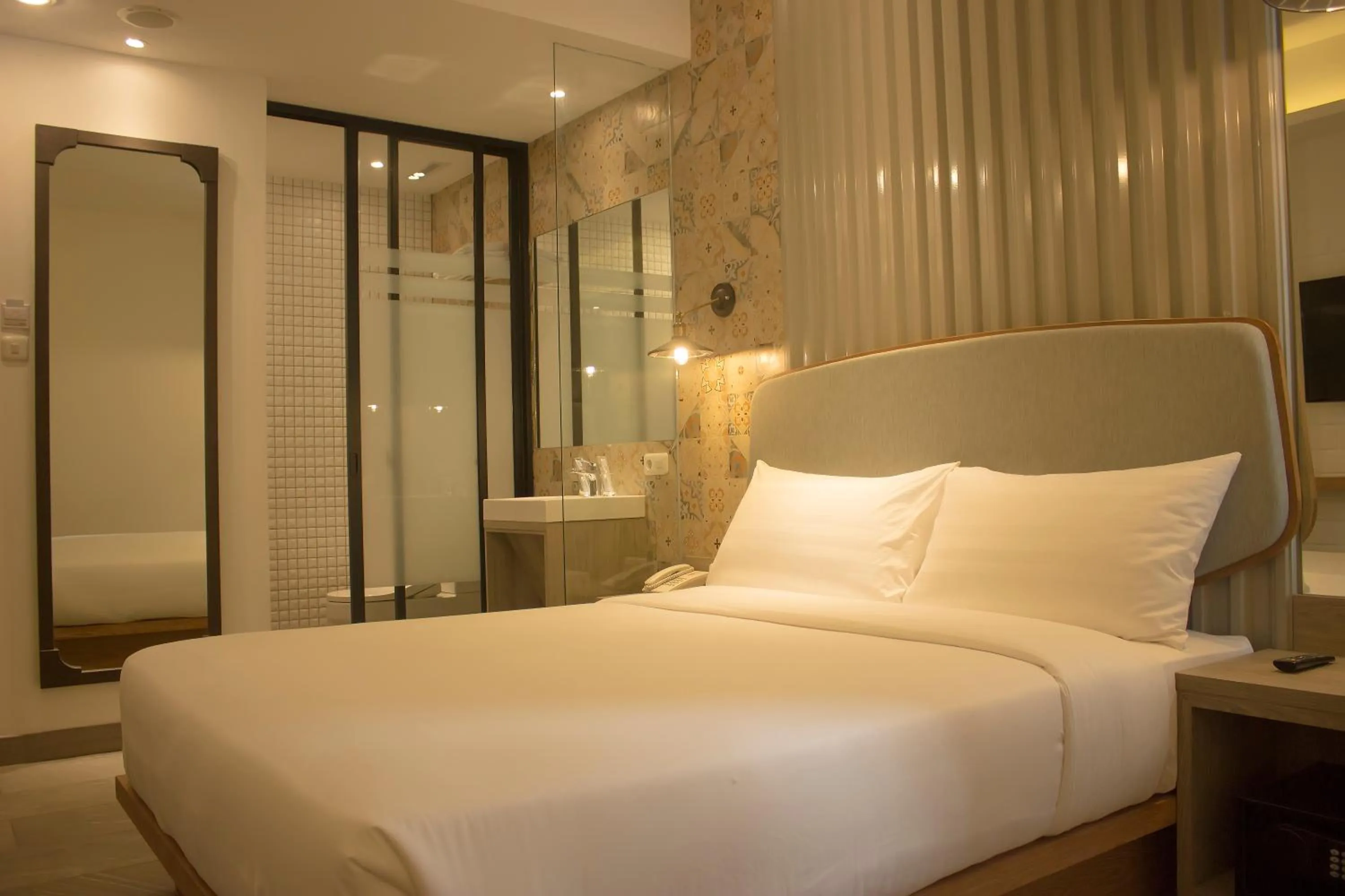 Standard King Room - single occupancy in Ana Hotel Jakarta