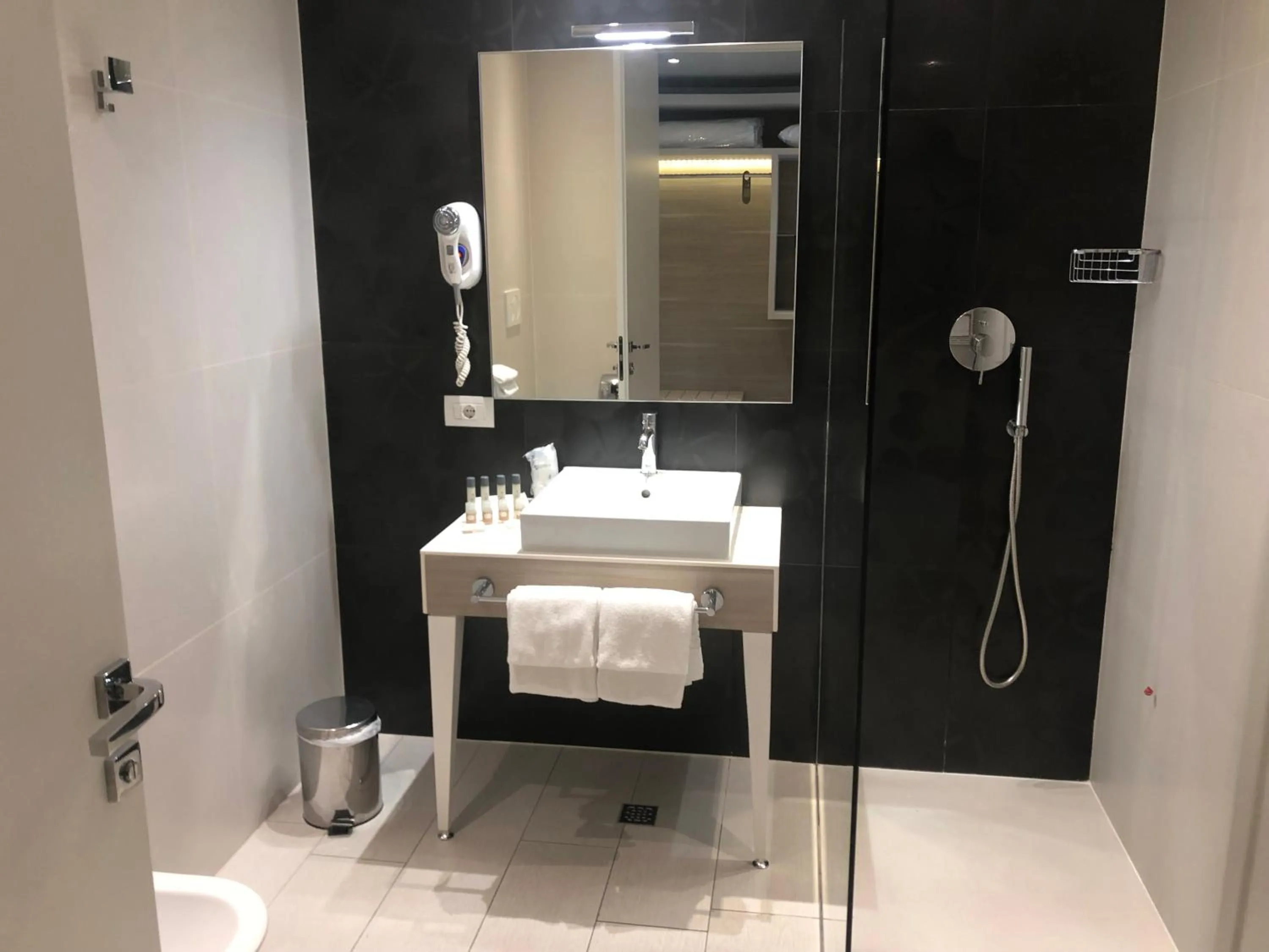 Deluxe Triple Room in Hotel Lugano Torretta