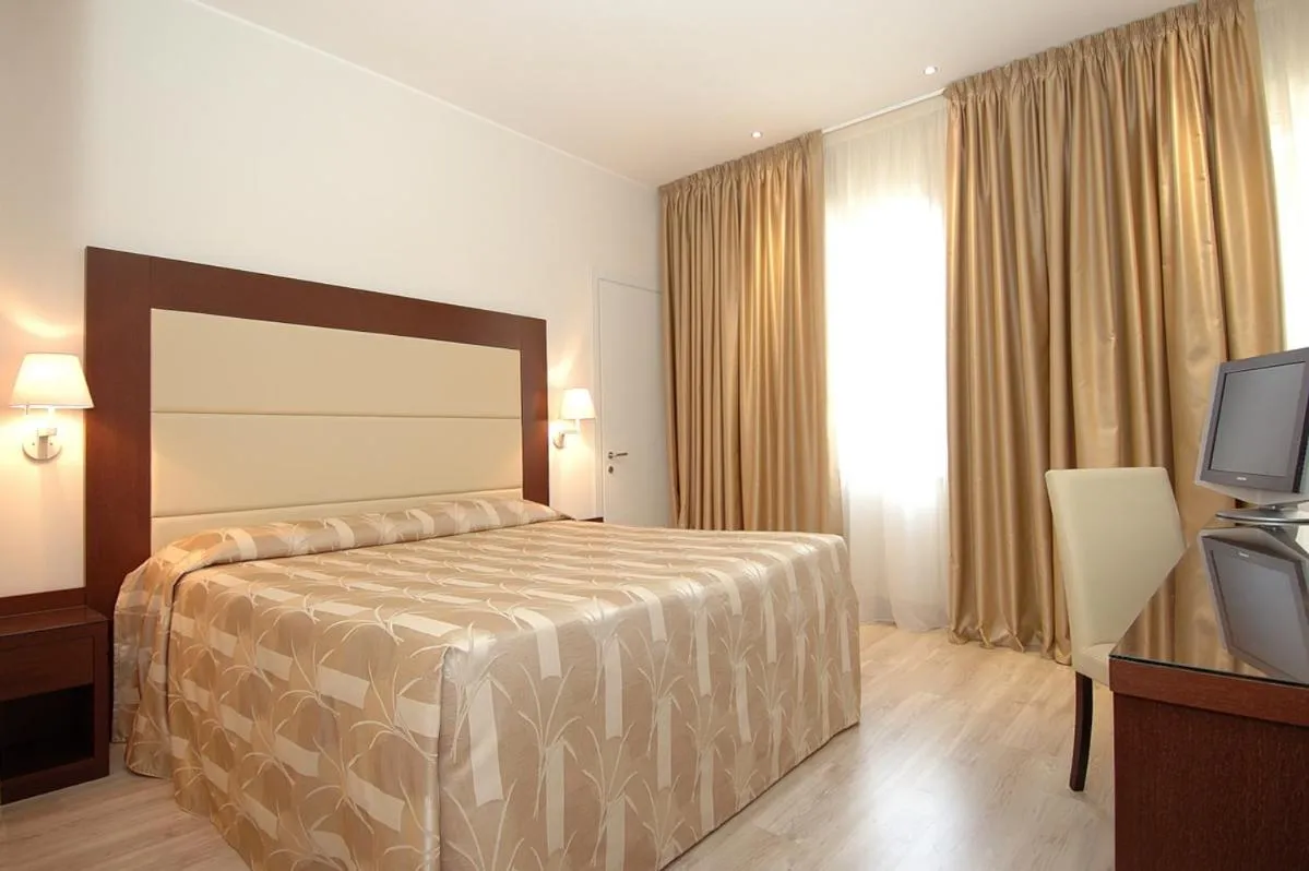 Classic Double or Twin Room in Hotel Lugano Torretta