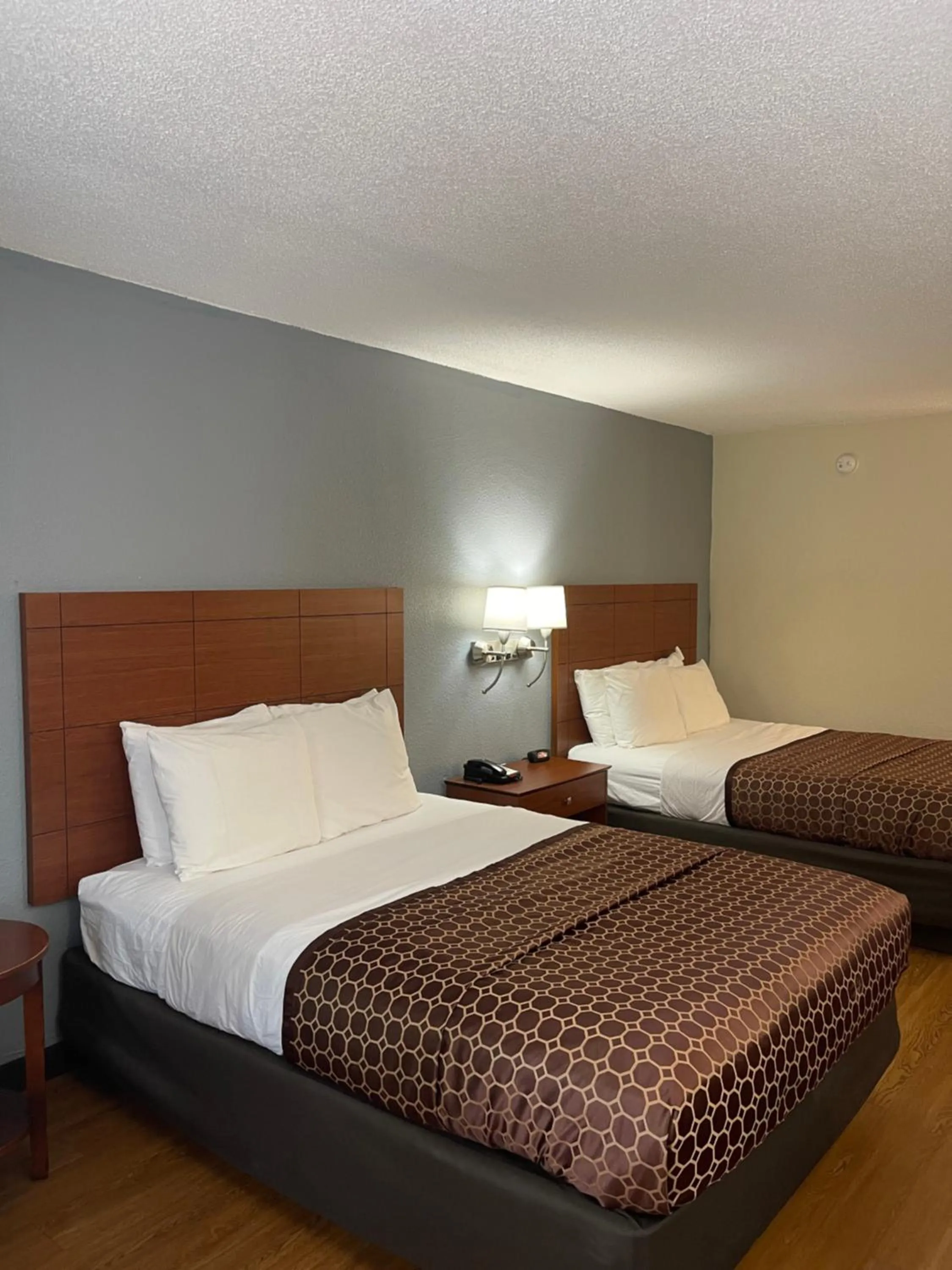 Queen Room with Two Queen Beds - Smoking in Best Western Tallahassee Downtown Inn and Suites