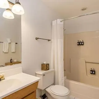 Standard Double Room in Wolfeboro Inn