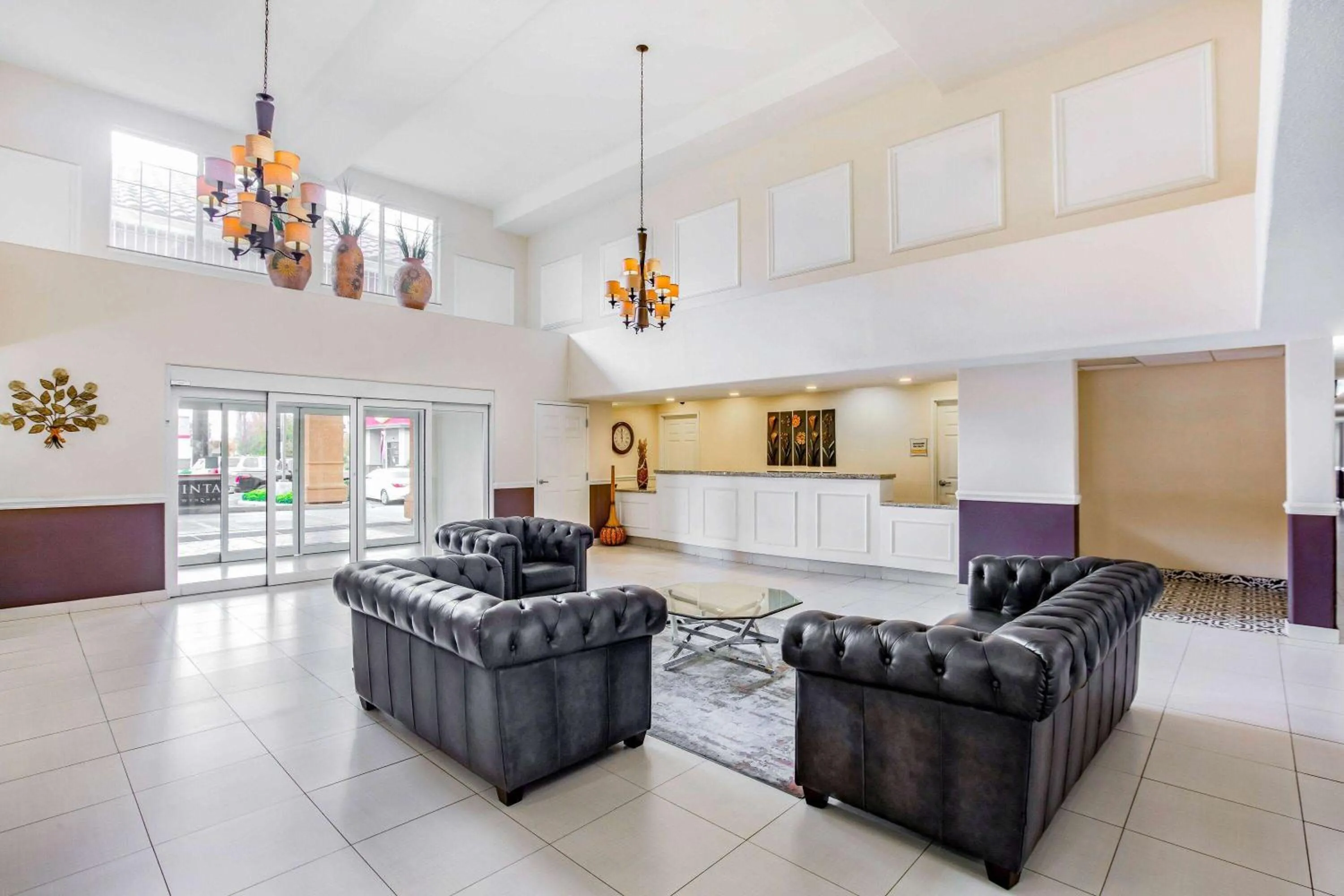 Lobby or reception in La Quinta by Wyndham Fowler