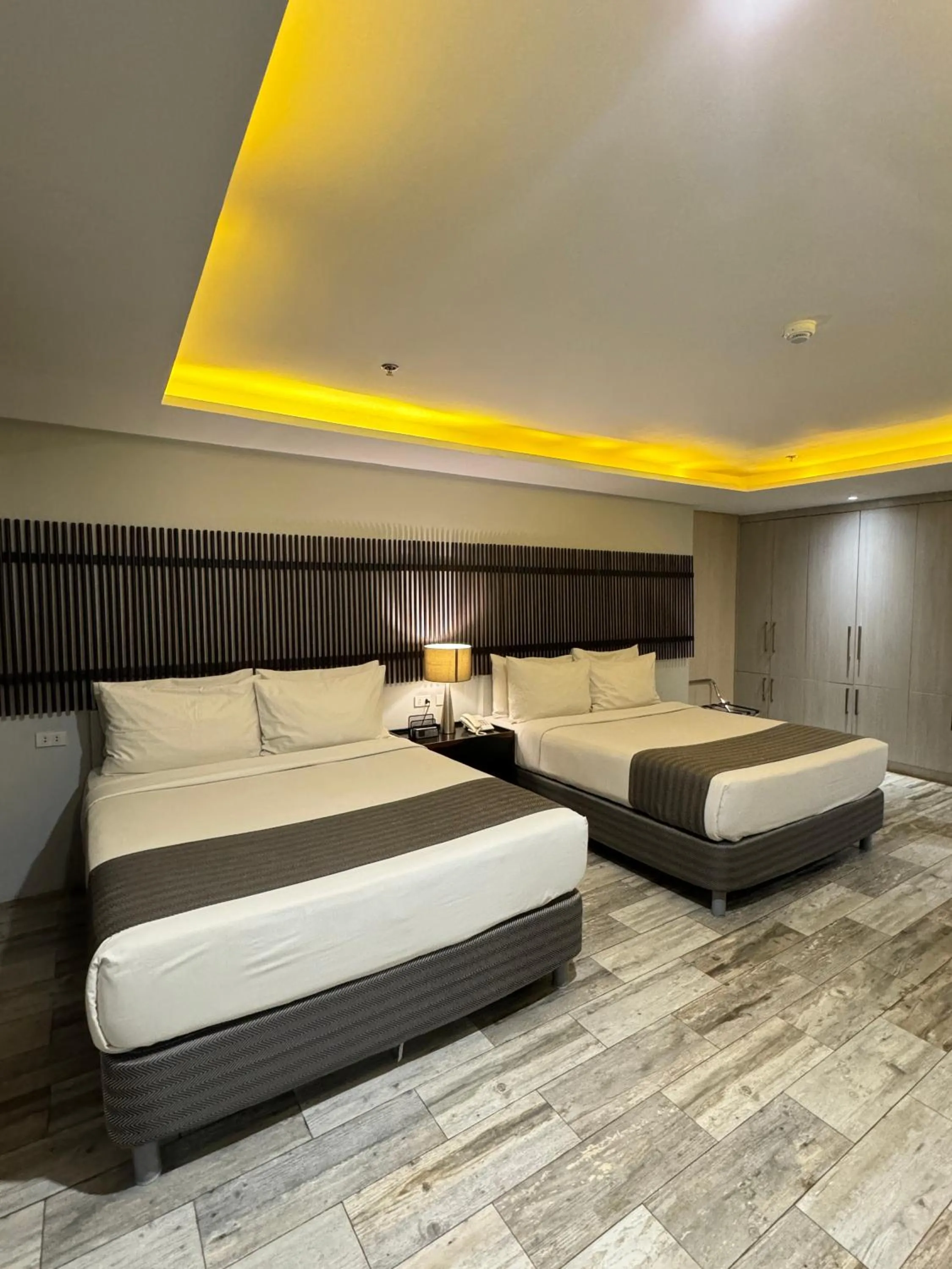 Deluxe Family Room in 1A Express Hotel