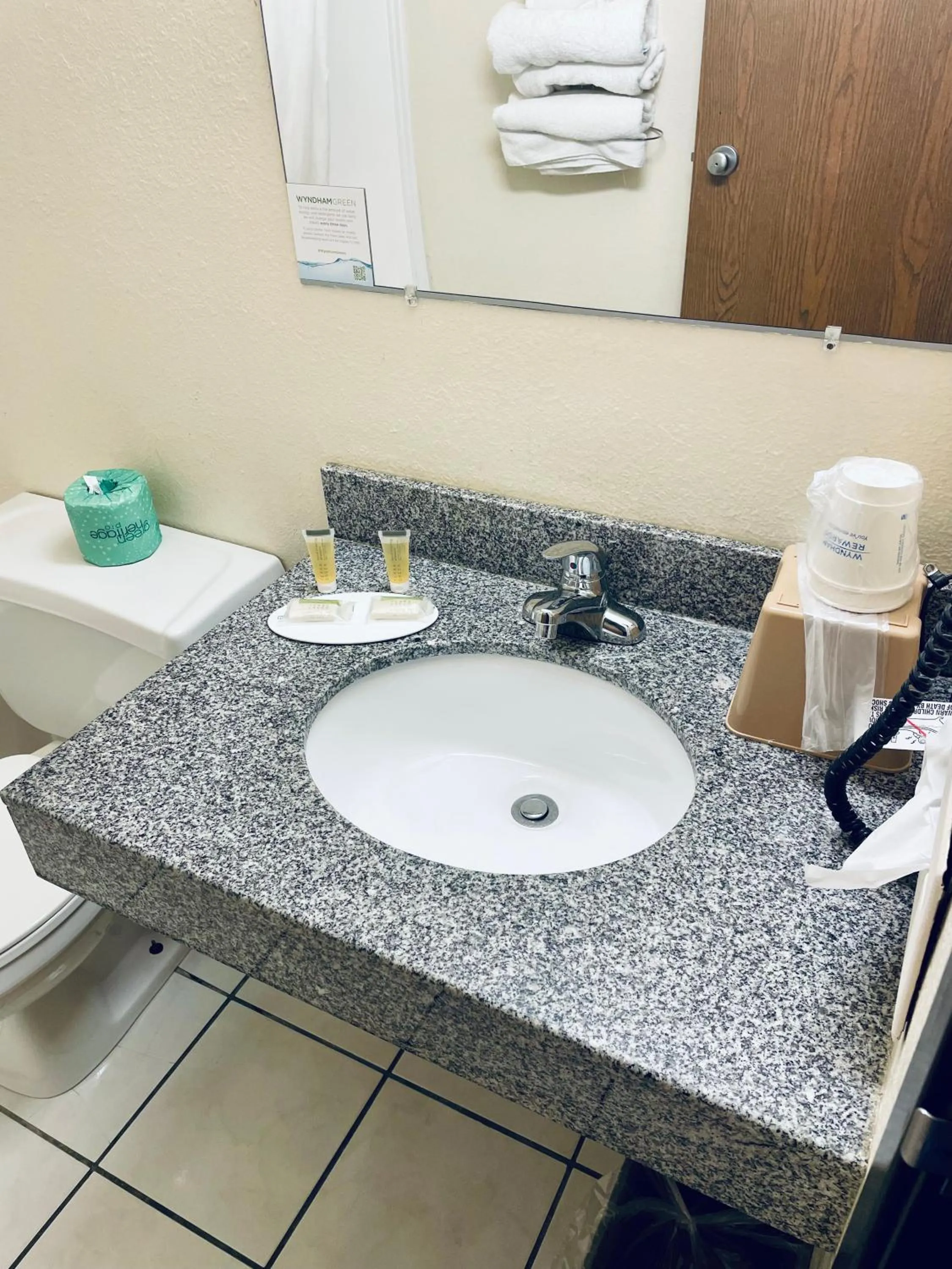 Queen Room - Disability Access/Non-Smoking in Super 8 by Wyndham Corbin KY