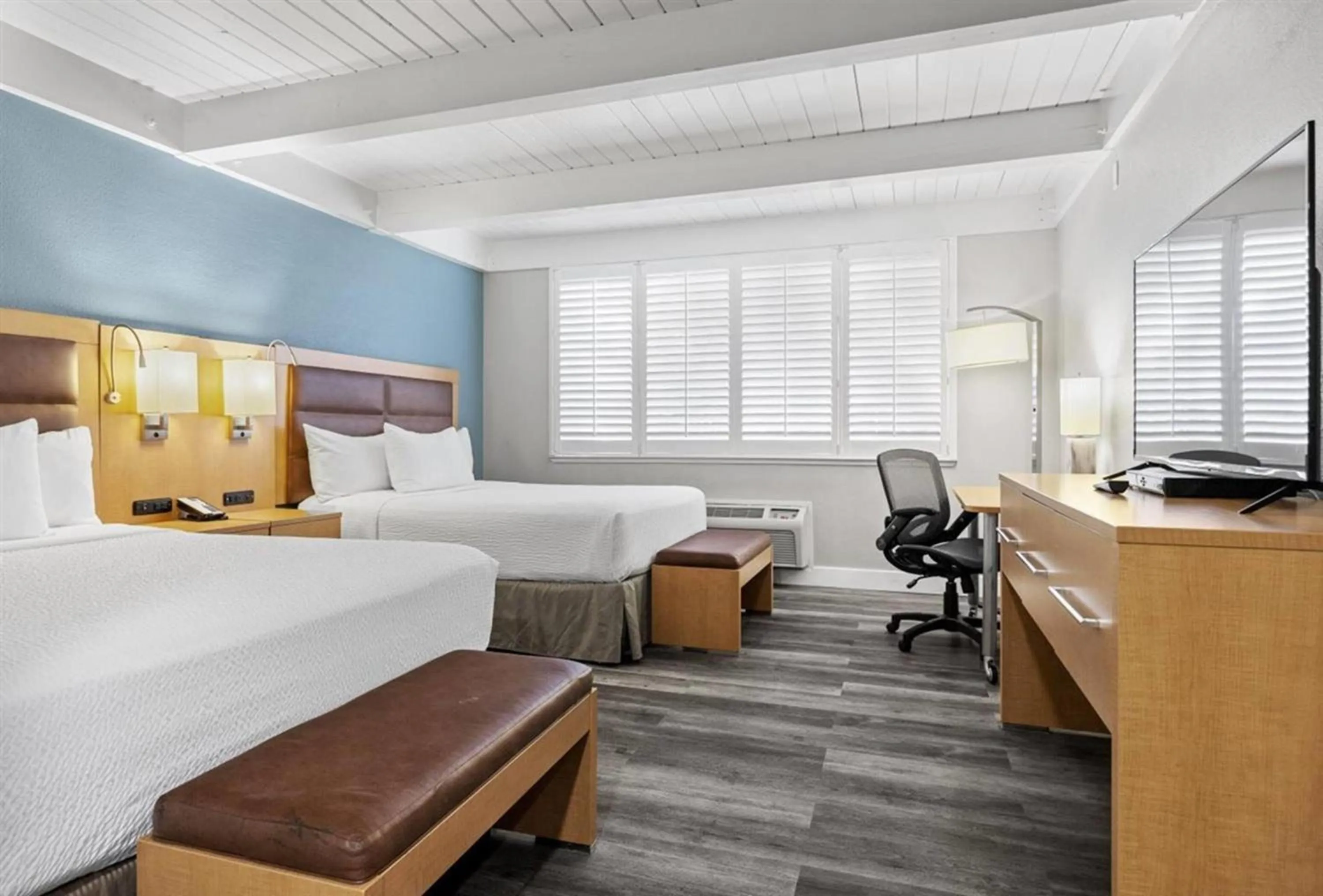 Queen Room with Two Queen Beds - Non-Smoking in Prodigy Hotel, a Days Inn by Wyndham