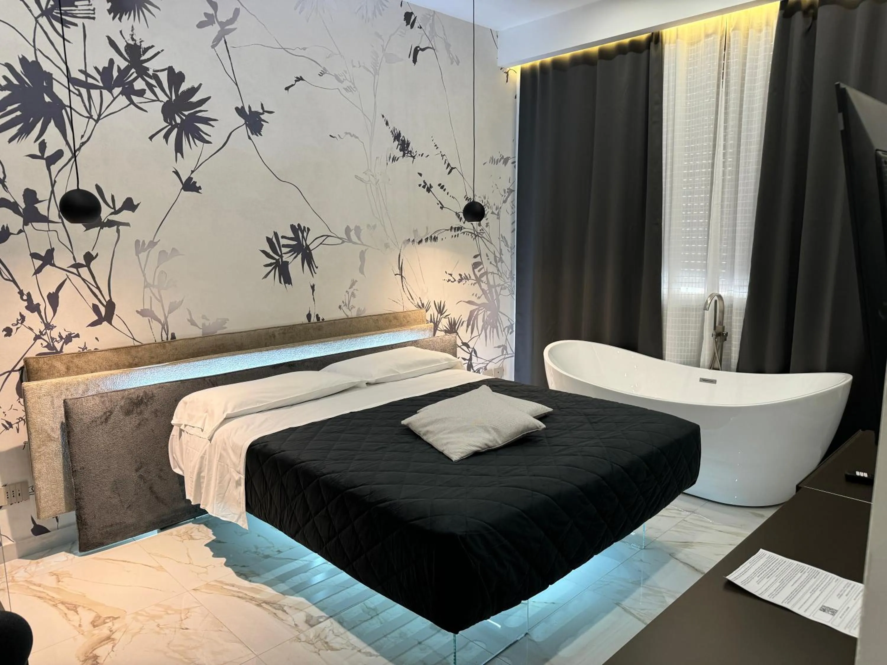 Deluxe Suite with Spa Bath in Relais Stibbert Florence