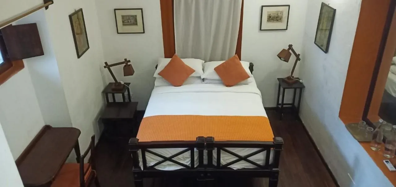 A/c Heritage Attic Room in Dune de L'orient