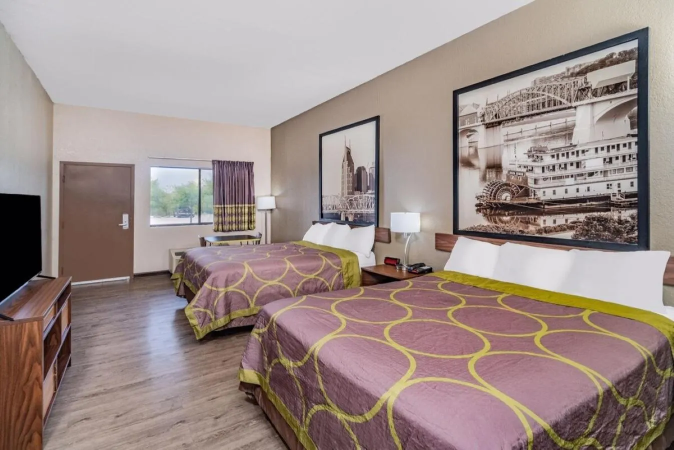 Queen Room with Two Queen Beds - Non-Smoking in Super 8 by Wyndham Columbia