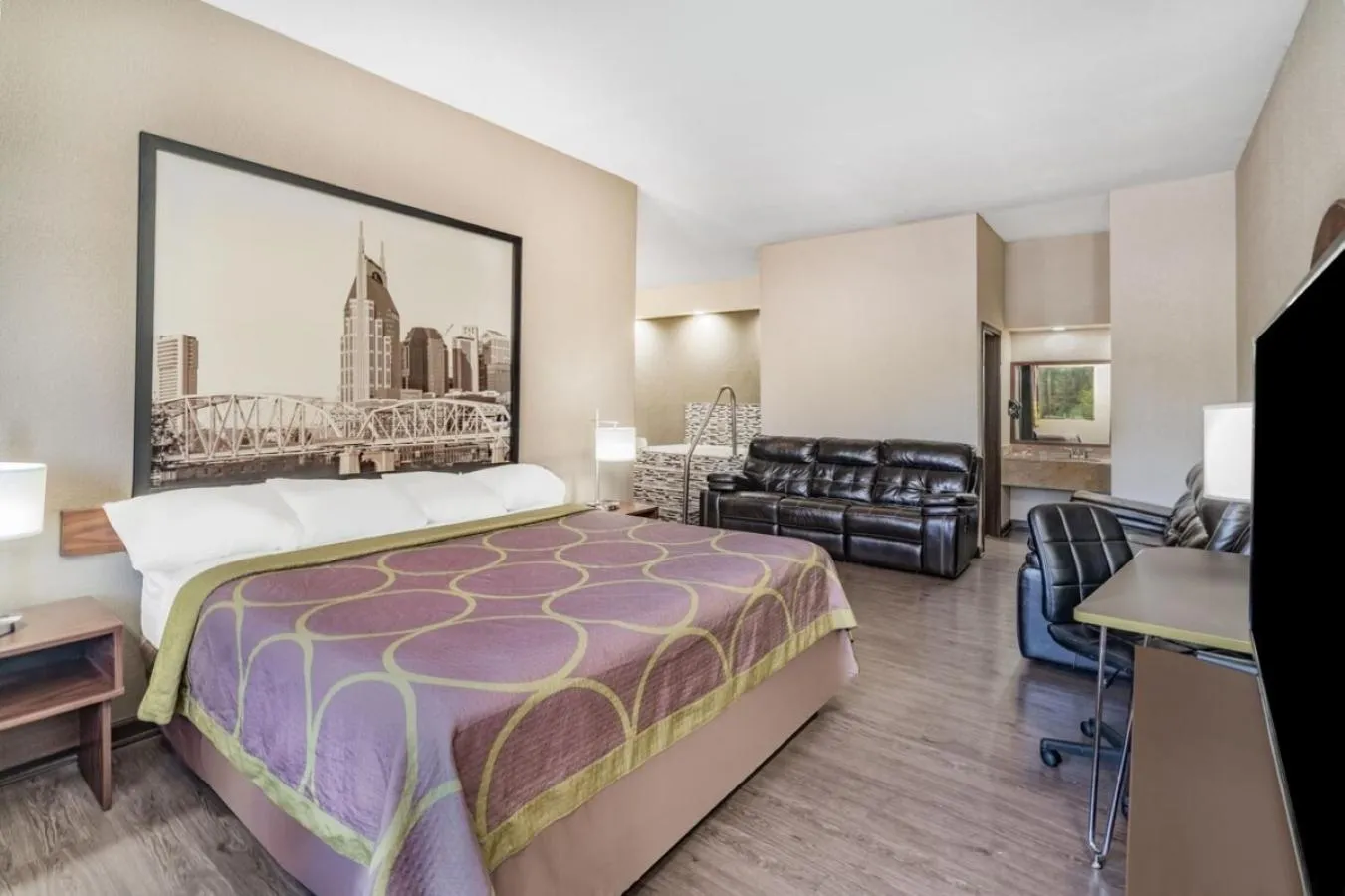 Deluxe King Suite with Spa Bath - Non-Smoking in Super 8 by Wyndham Columbia