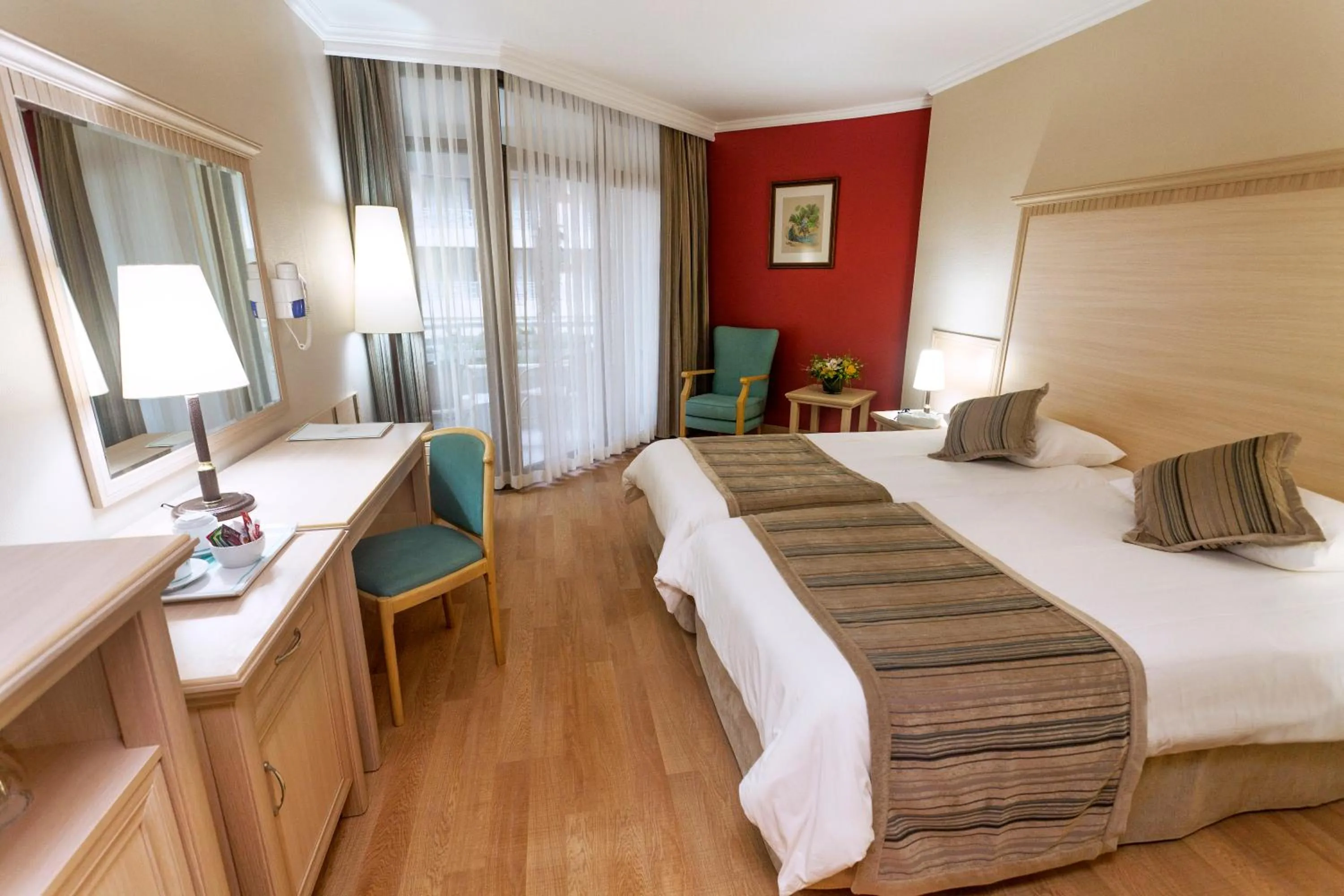 Budget Double Room in Hotel Aqua