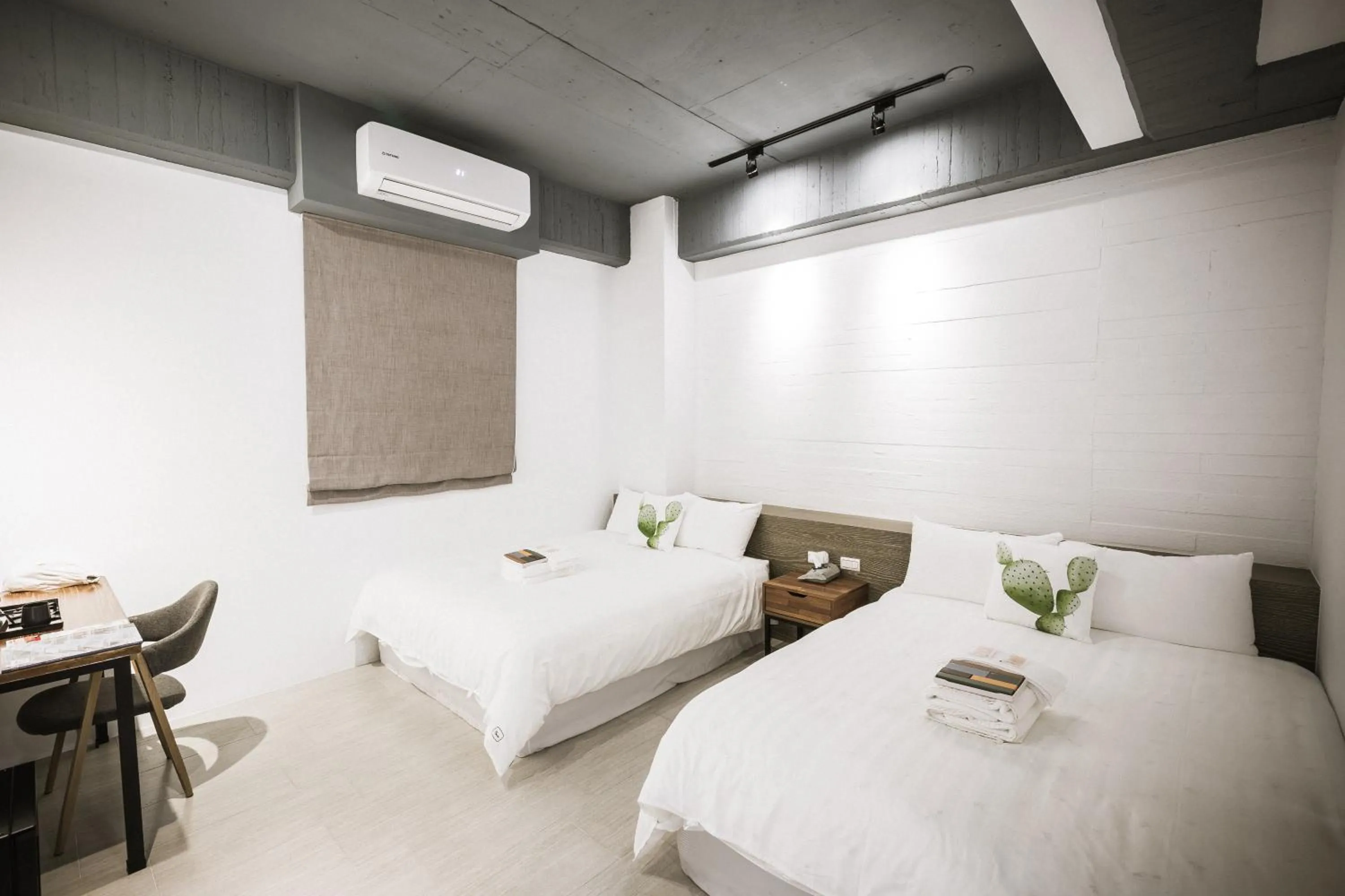 Standard Quadruple Room in Tiin Tinn - Rivershore B&B