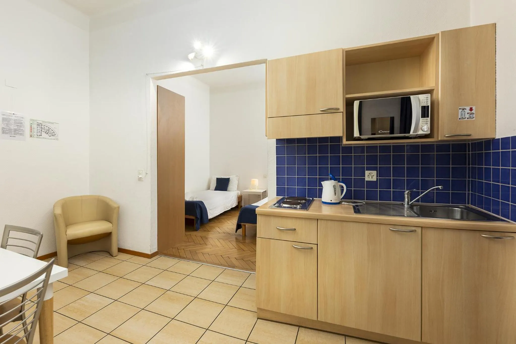 Classic Triple Room in GuestHouse Lugano Center by LR