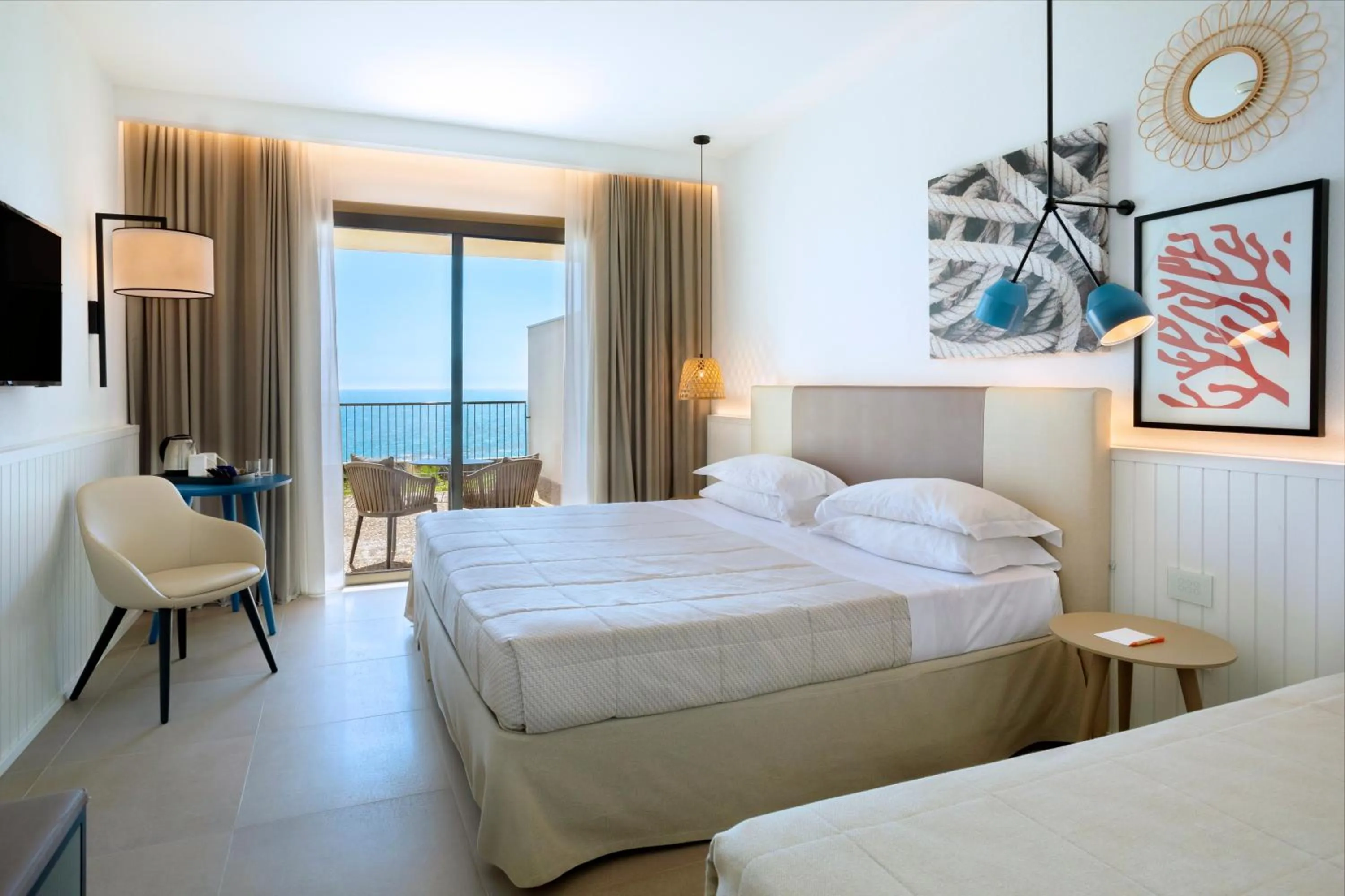 Superior Triple Room with Sea View in Mangia's Torre Del Barone Resort & SPA