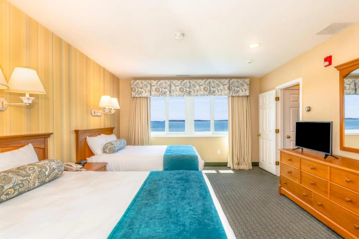 One-Bedroom Apartment in Green Harbor Resort