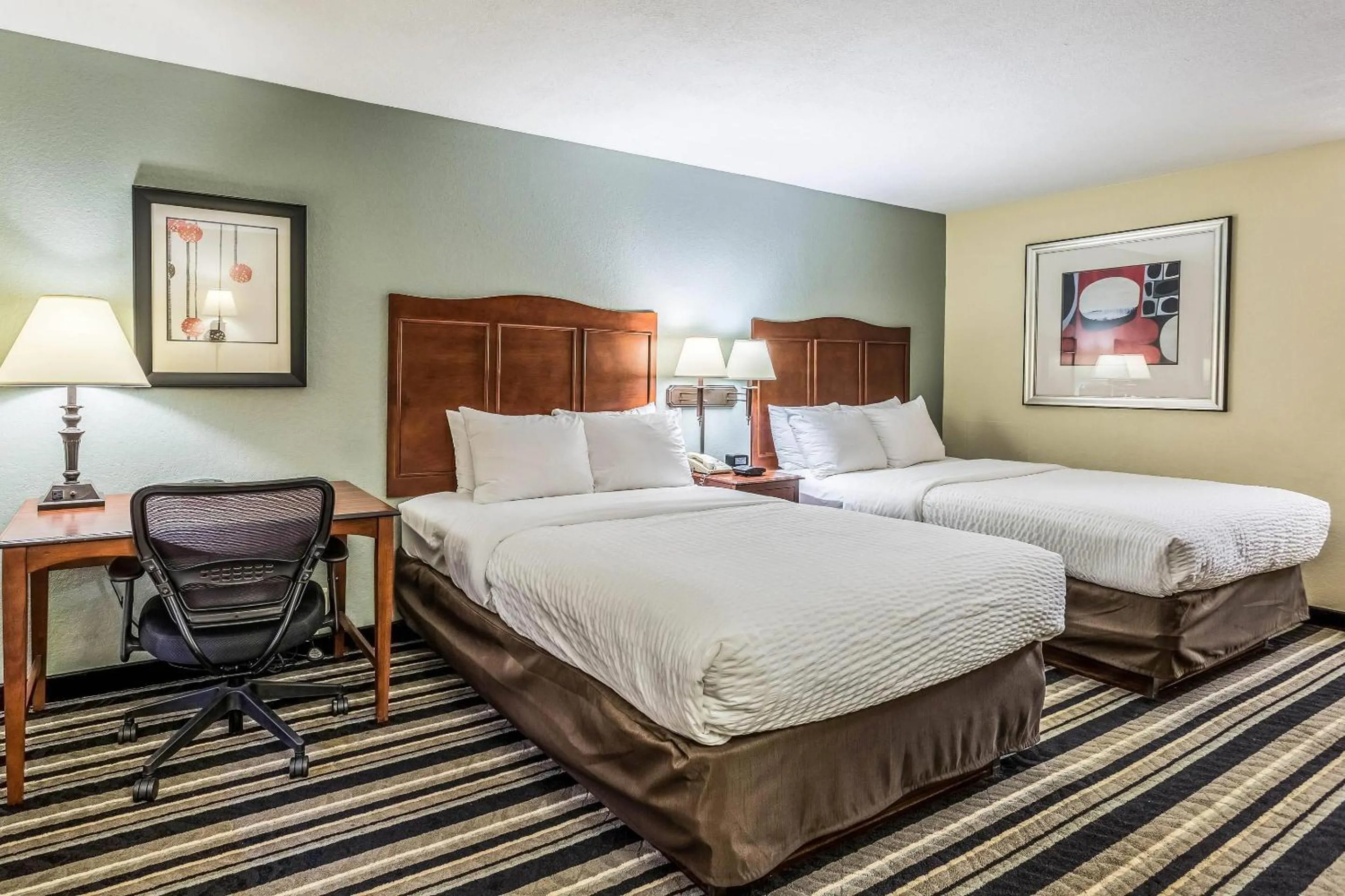 Double Room with Two Double Beds - Non-Smoking in Clarion Pointe Huntsville Research Park