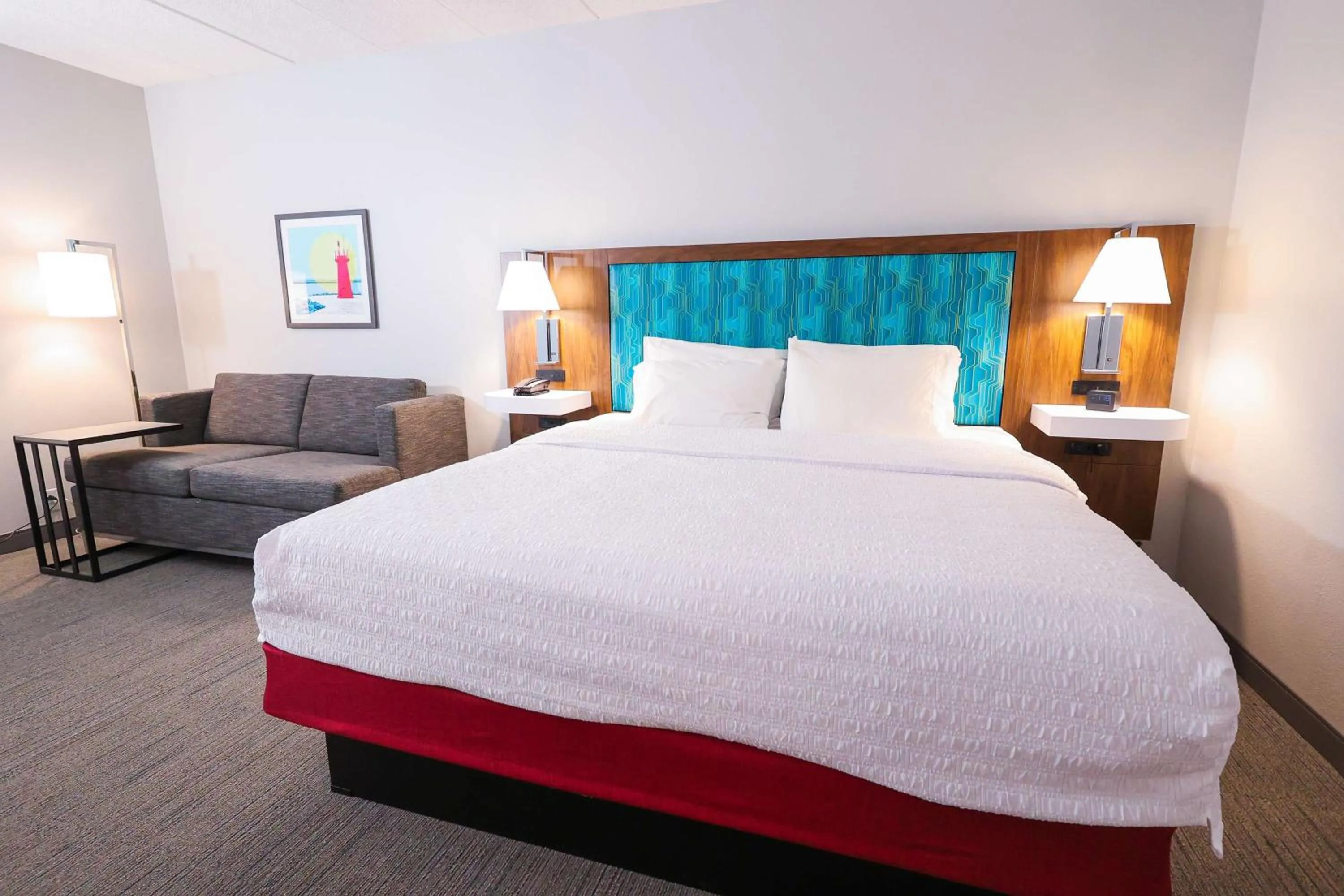 King Room with Sofa Bed and Study - Non-Smoking in Hampton Inn Rehoboth Beach