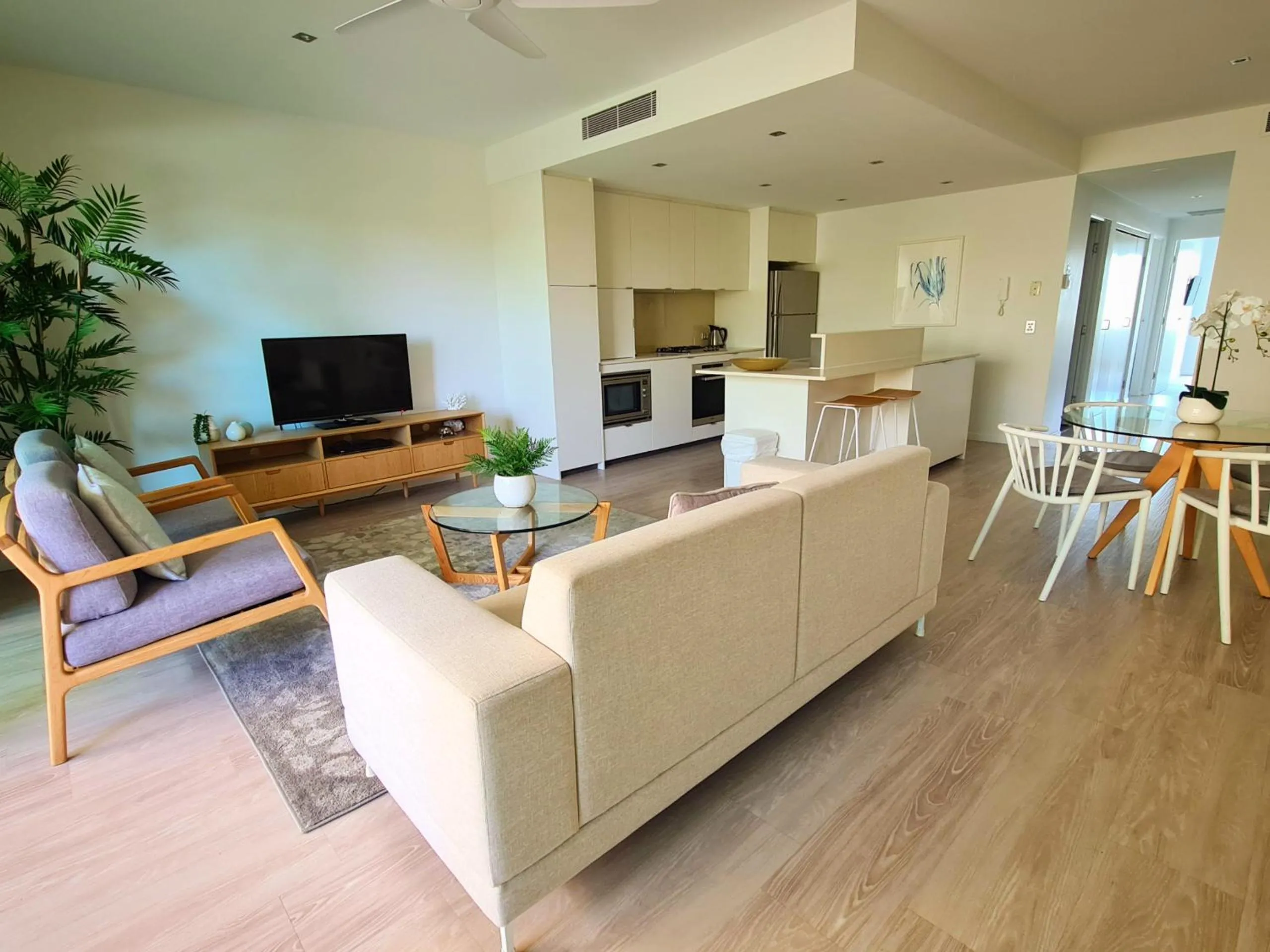 Two-Bedroom Poolside Apartment in The Beach Cabarita