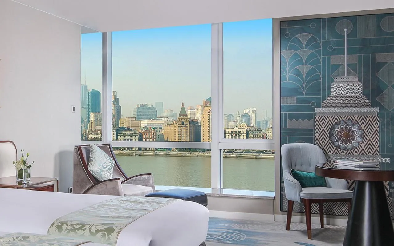 Superior Twin Room with River View in Oriental Riverside Bund View Hotel (Shanghai International Convention Center)