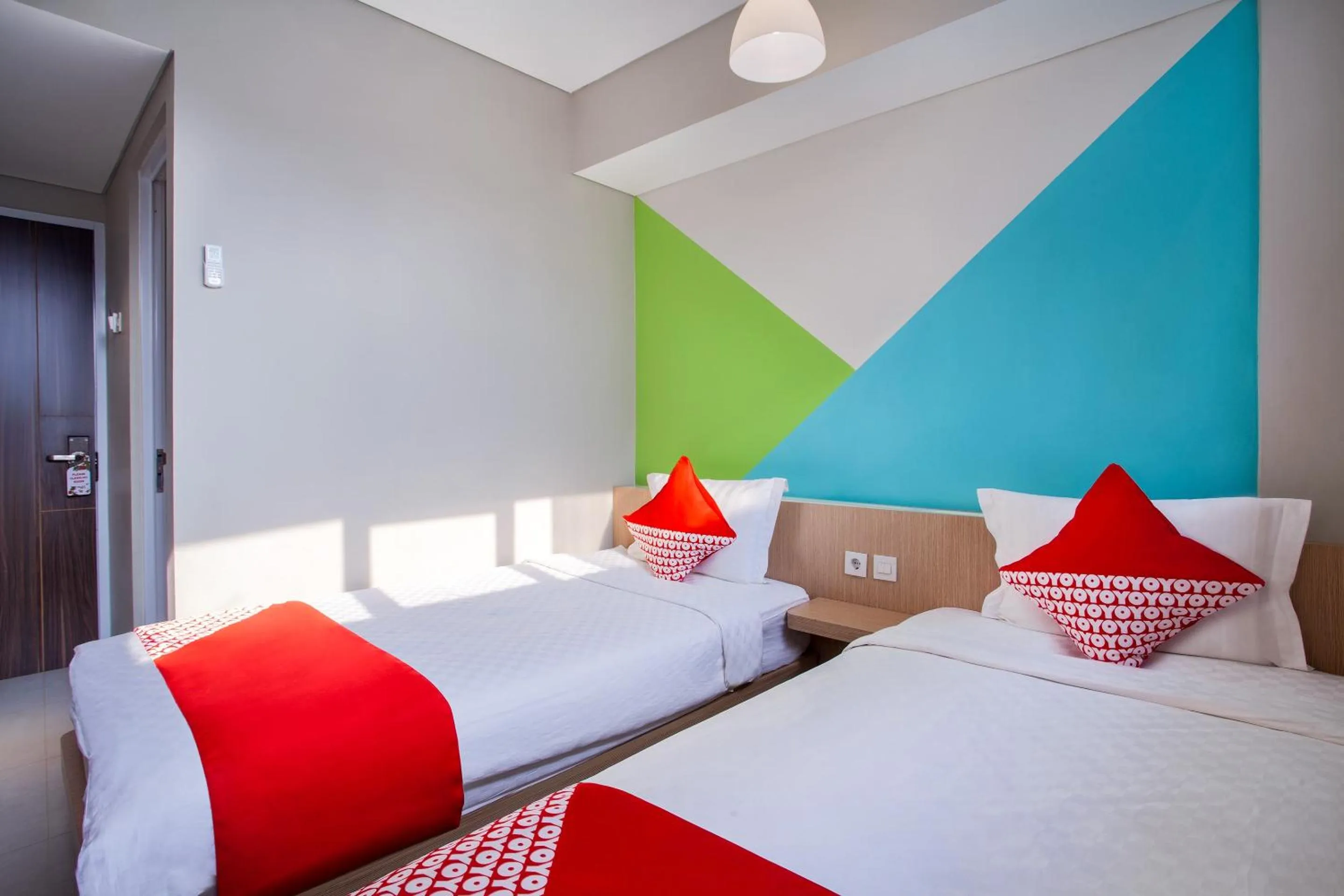 Standard Twin Room in Flagship 101 Apple Platinum