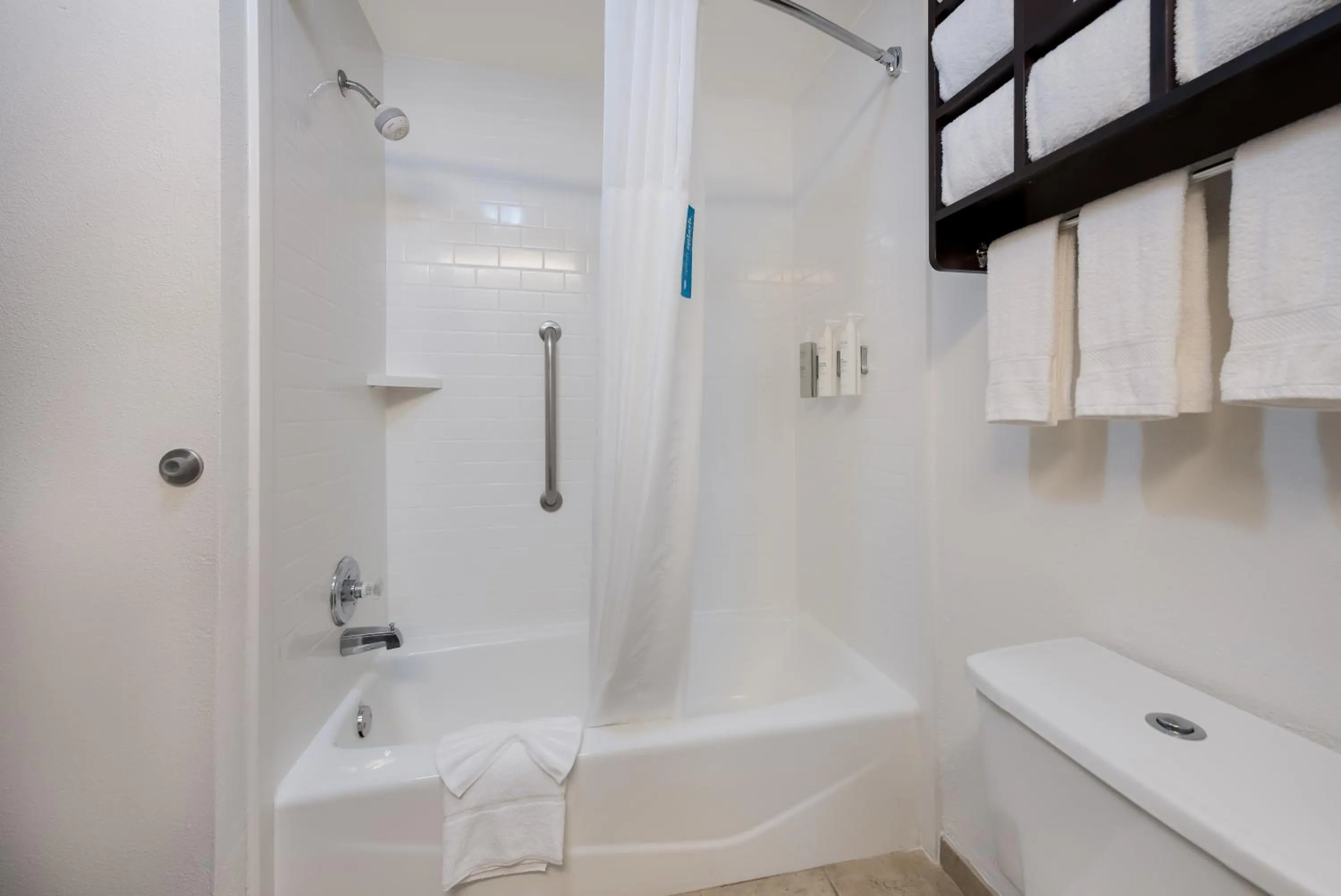 Executive King Room with Sofa Bed - Non-Smoking in Hampton Inn Marshall