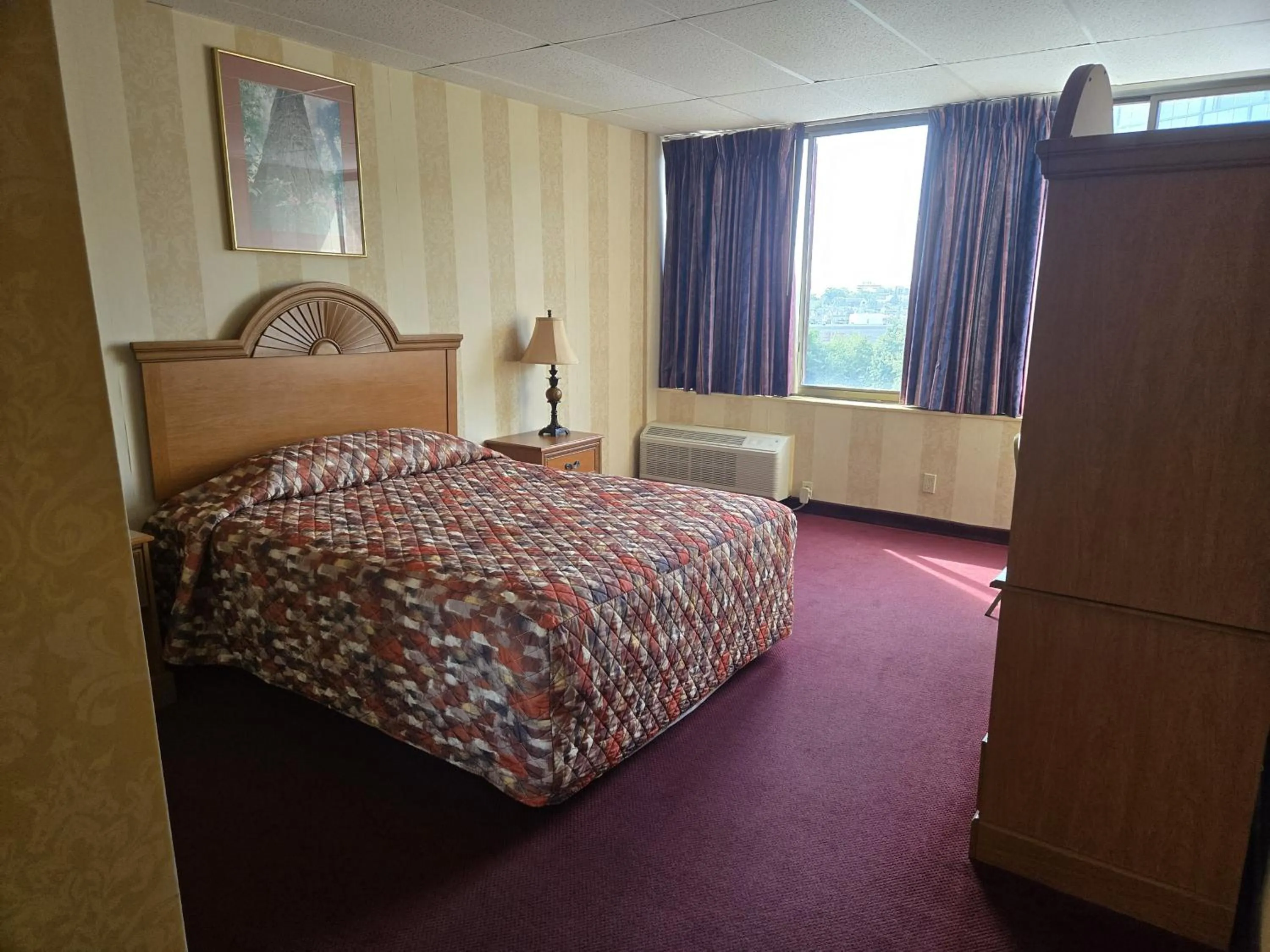 Queen Room in Amsterdam Hotel