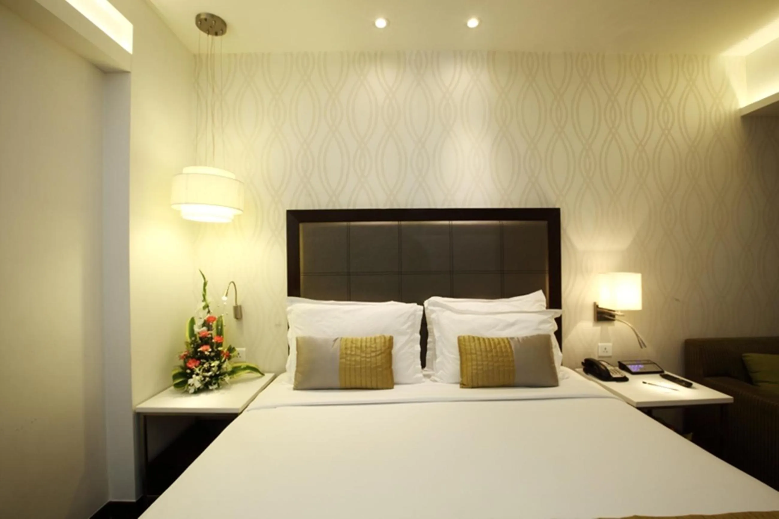 Deluxe Room King Bed in The Sahil Hotel