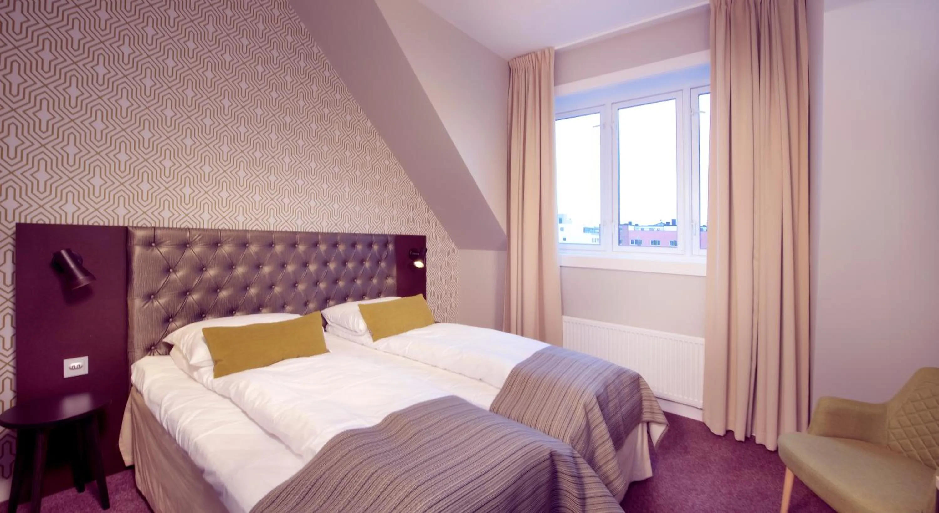 Twin Room - single occupancy in Home Hotel Astoria