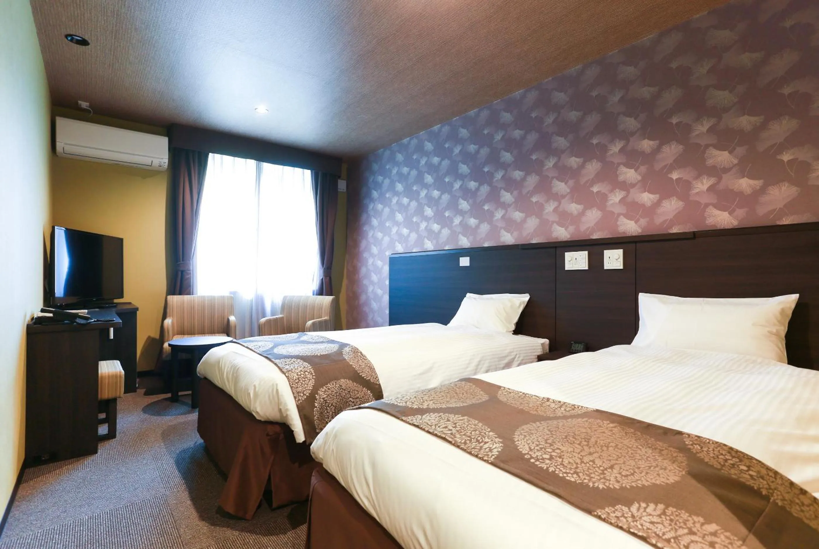 Deluxe Twin Room with Extra Bed - Non-Smoking in TABINO HOTEL Hida Takayama
