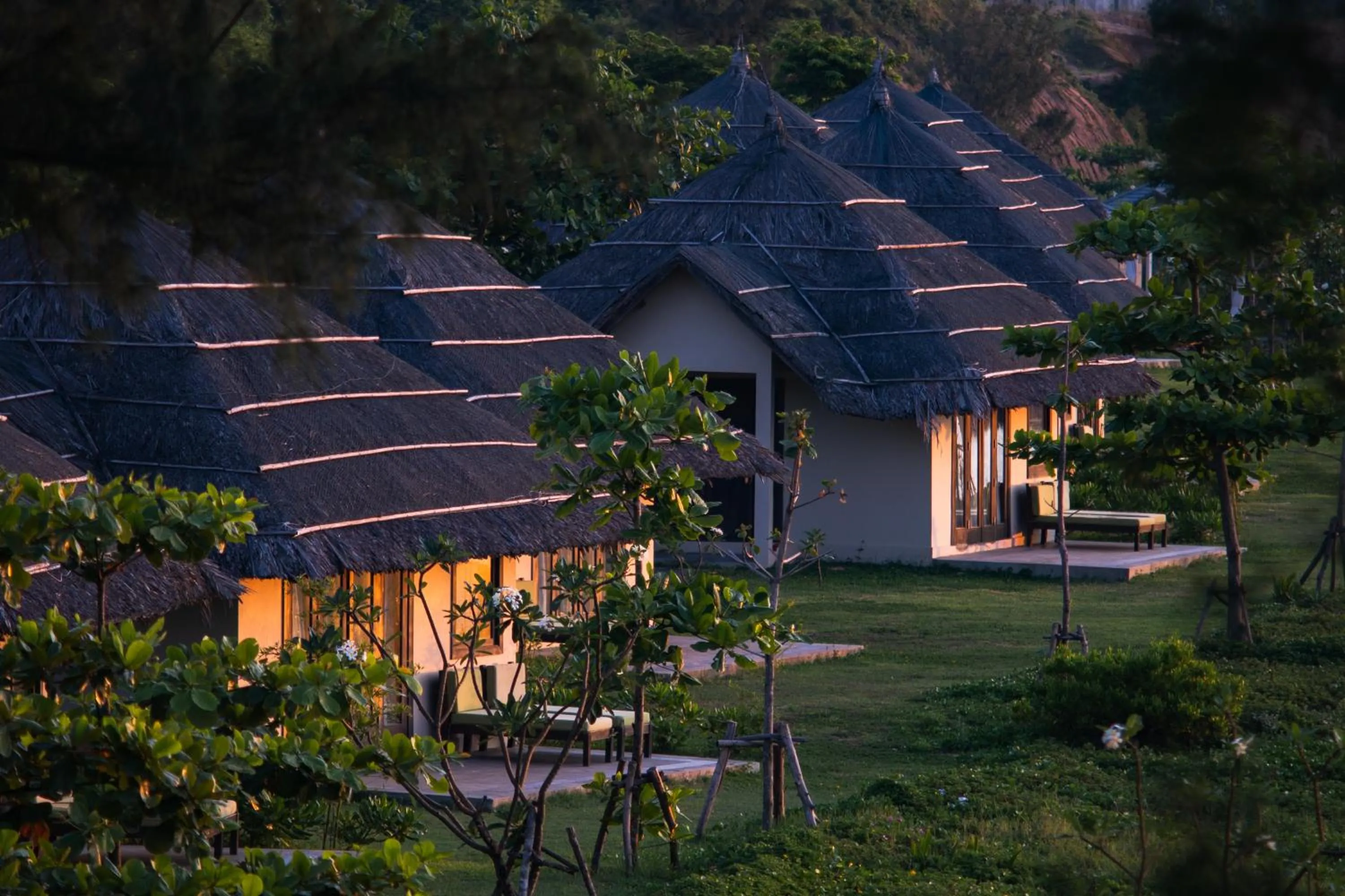 Deluxe Beach front Double bungalow in Crown Retreat Quy Nhon Resort