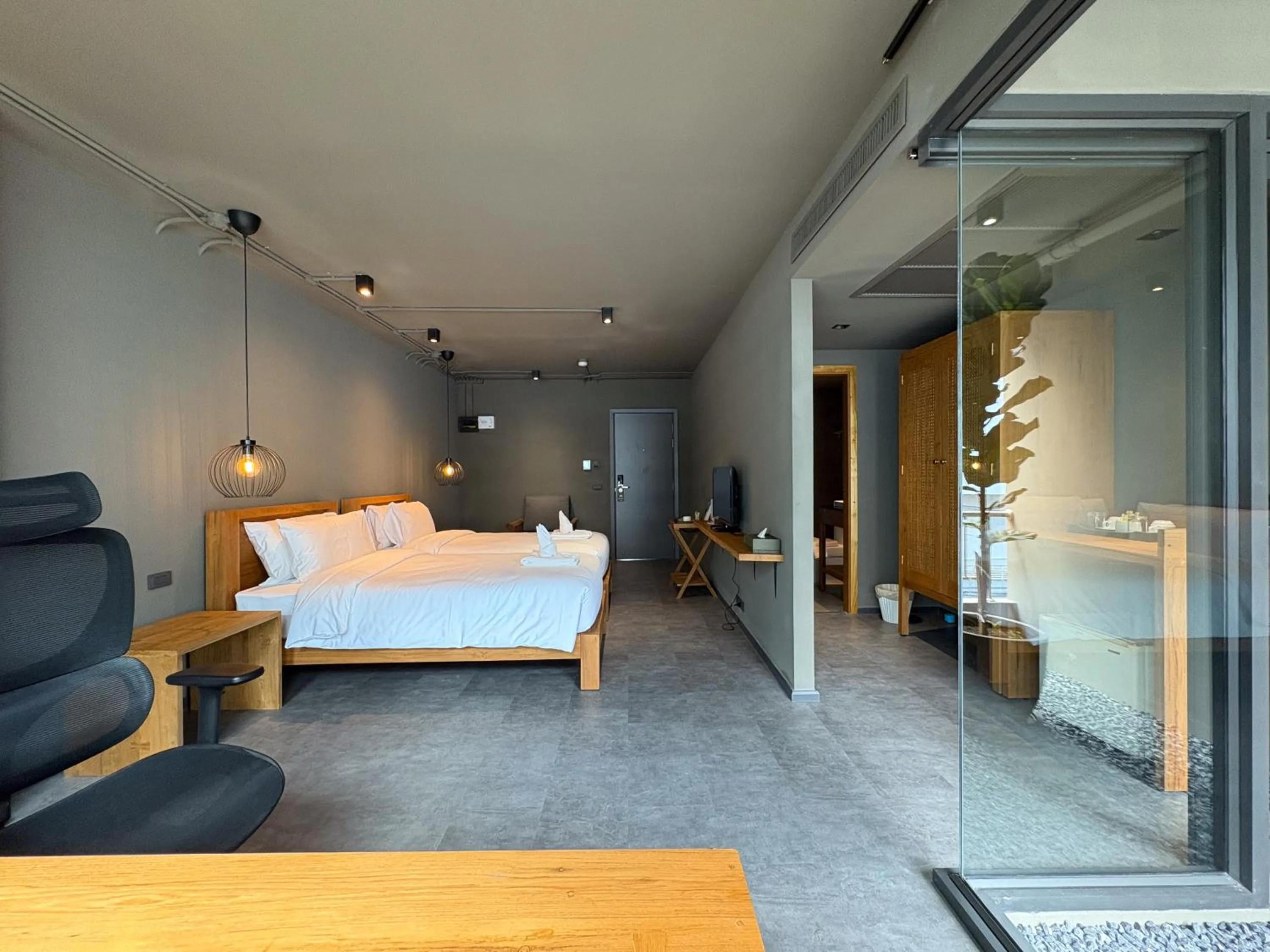 Deluxe Twin Room in Centric Place Hotel