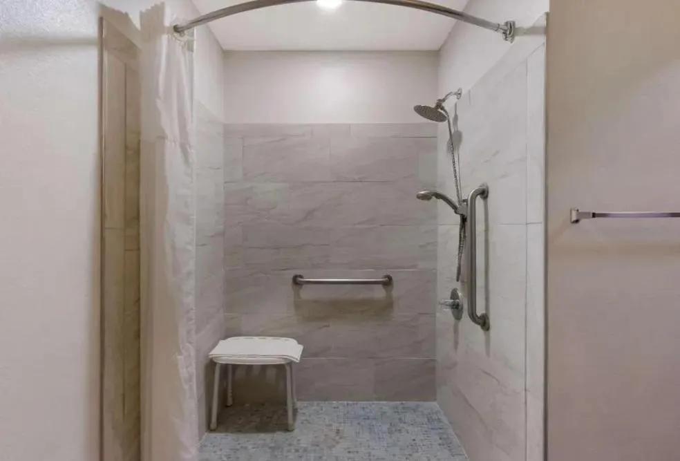 Efficiency King Room with Roll-in Shower - Accessible/Non Smoking in MainStay Suites Extended Stay Hotel Casa Grande