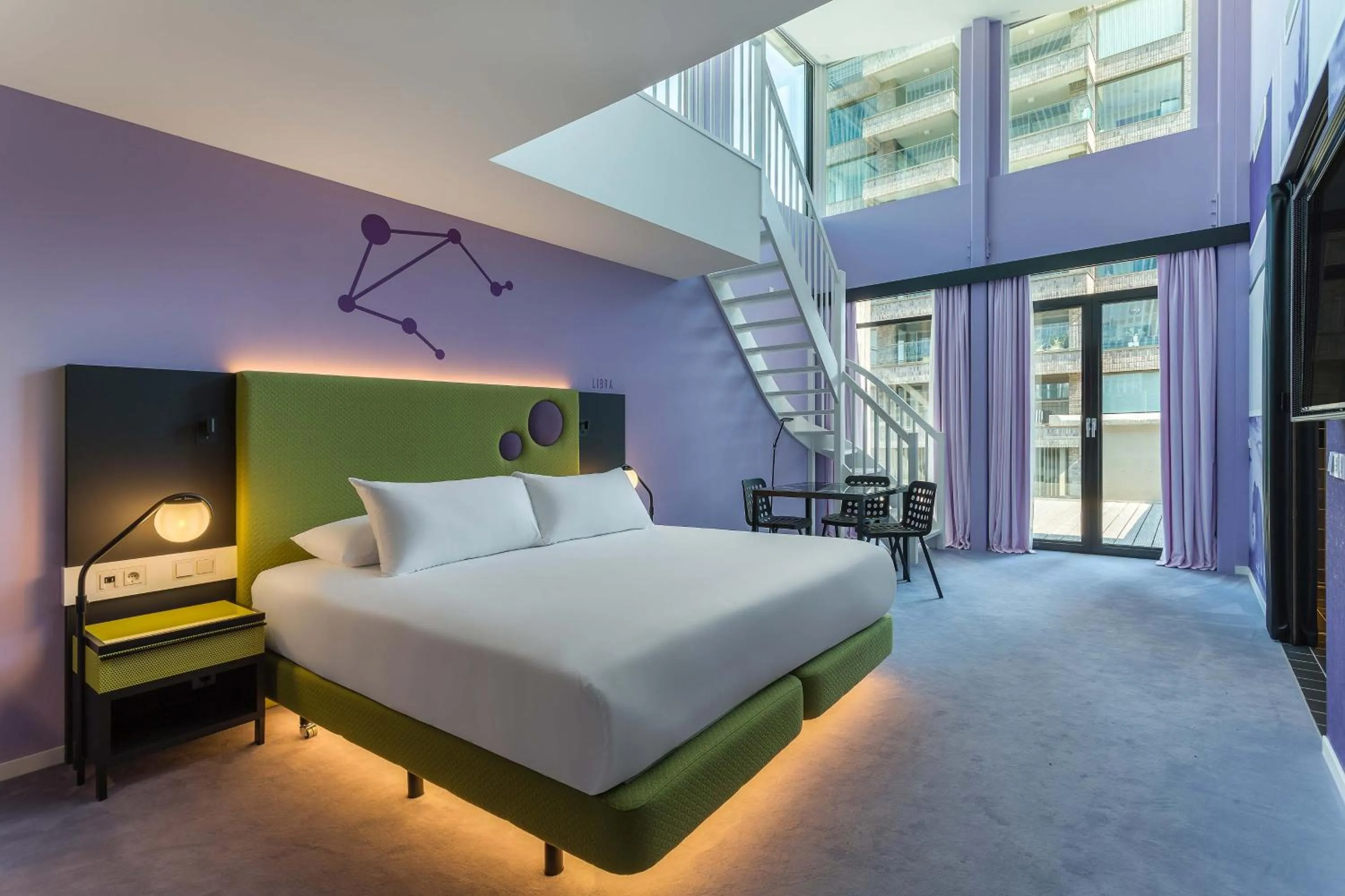 Family duplex room with terrace (only to be booked by 2 adults with children) in Room Mate Bruno, Rotterdam