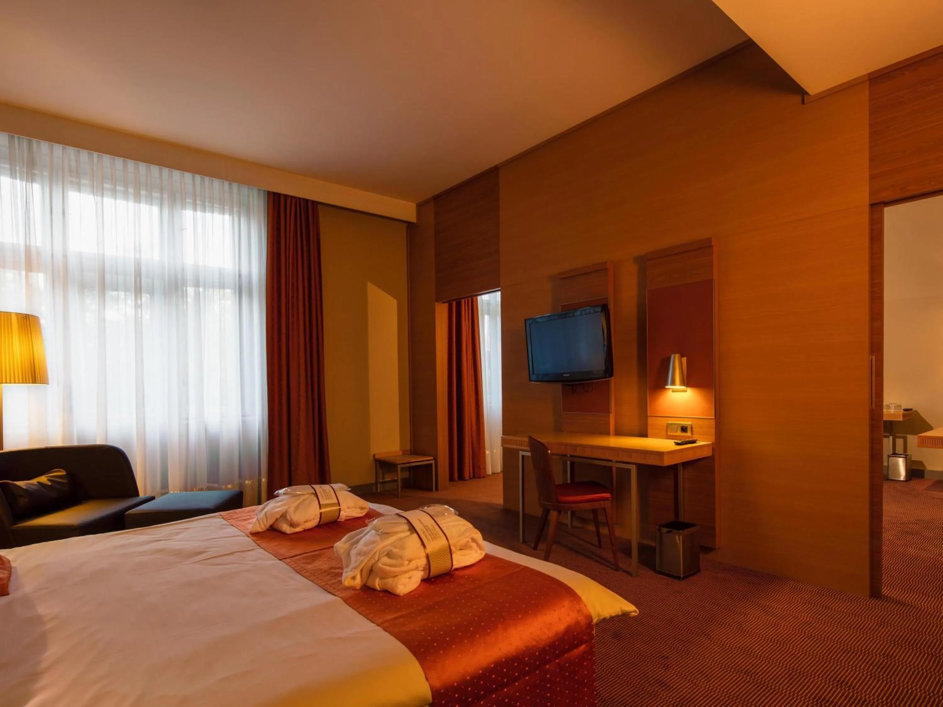 Privilege Suite with Double Bed and Sofa in Mercure Ostrava Center