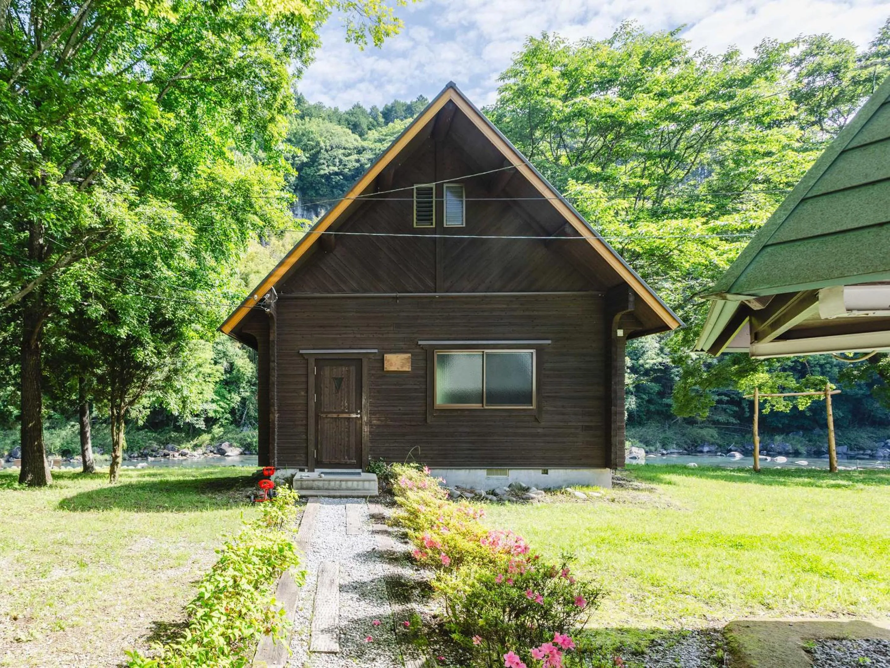 Log House with Private Bathroom in Lodge Kiyokawa