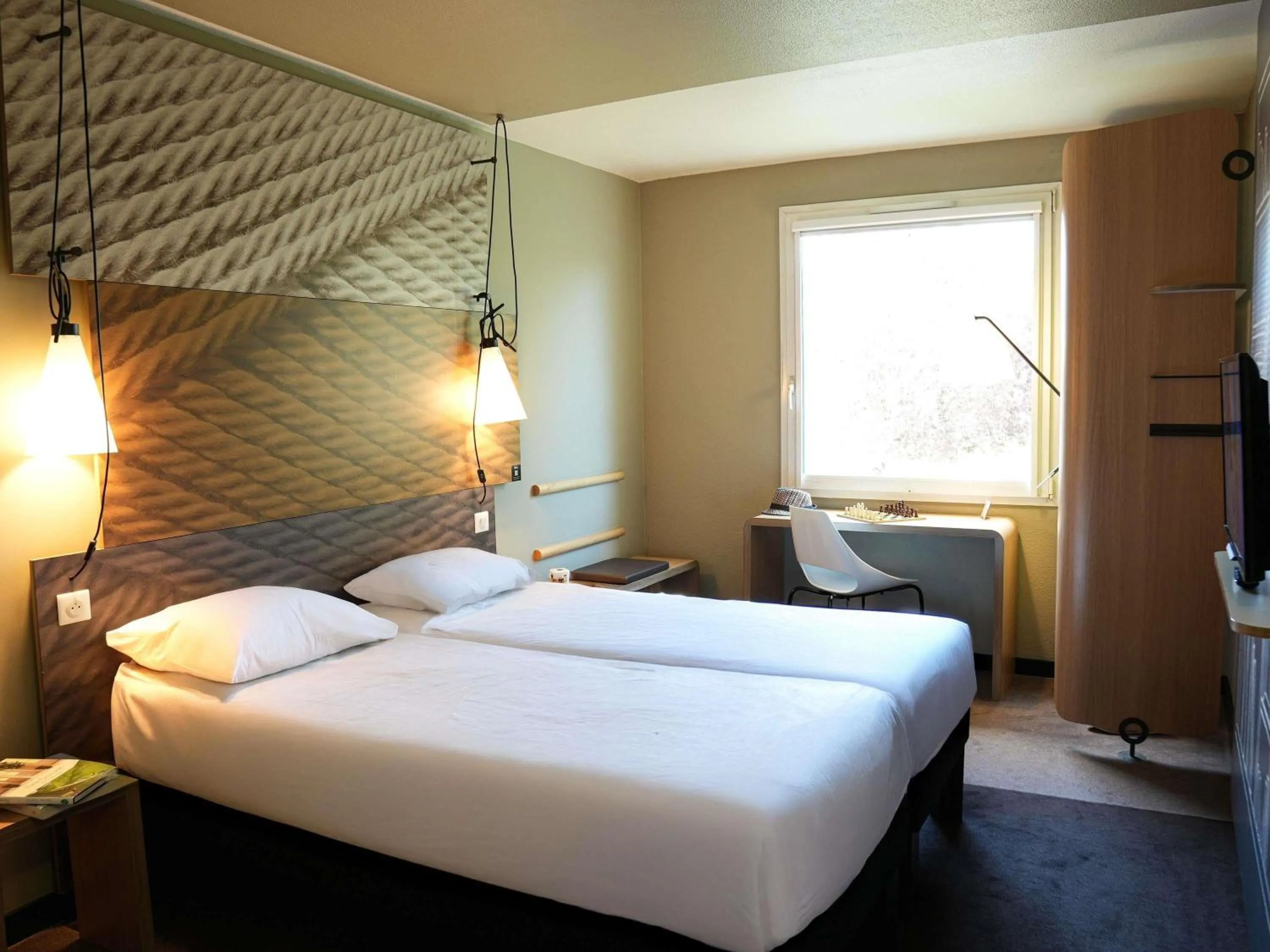 Standard Double Room in ibis Caen Porte De Bretagne