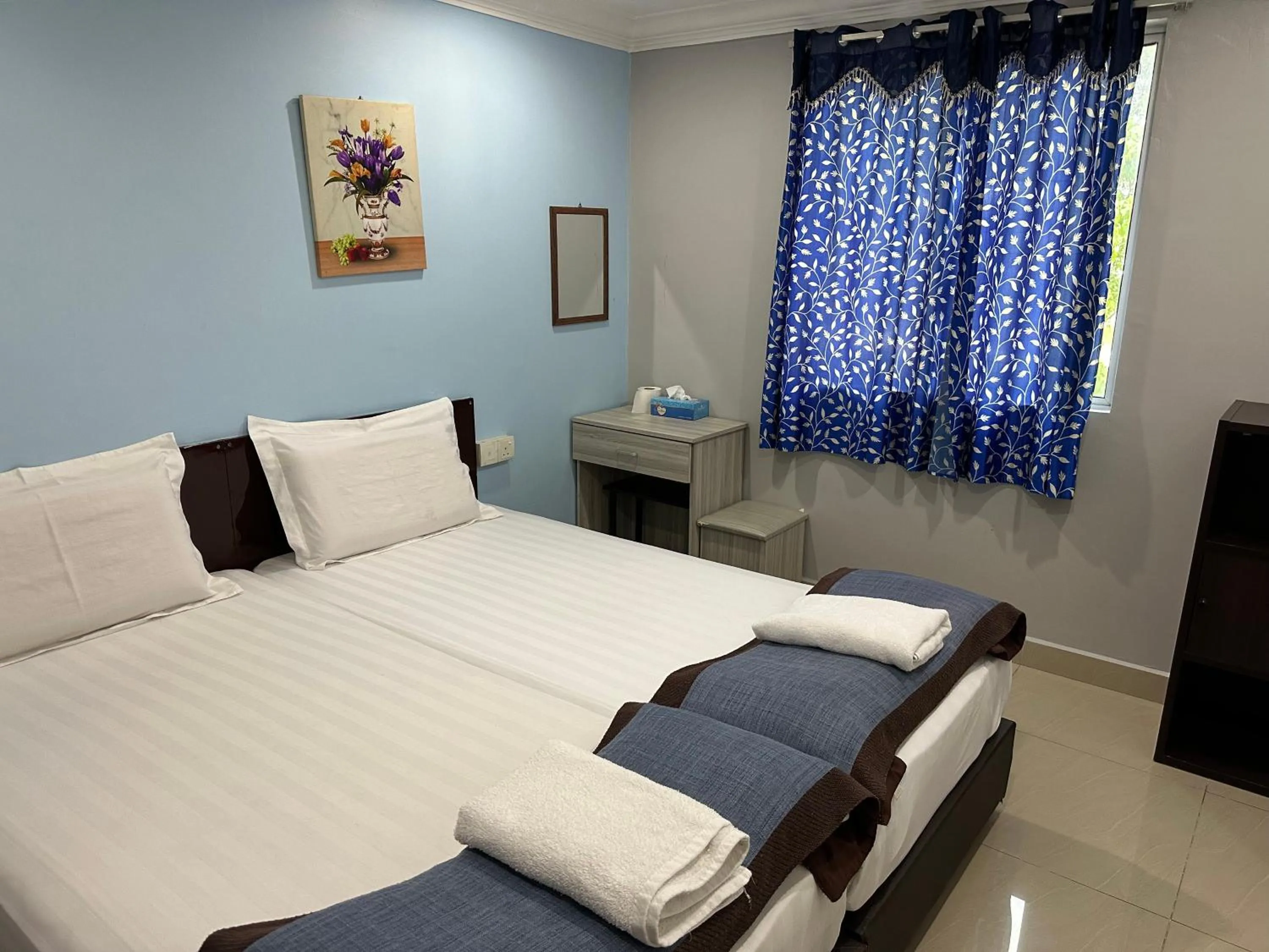 Superior Twin Room in Maha Hotel