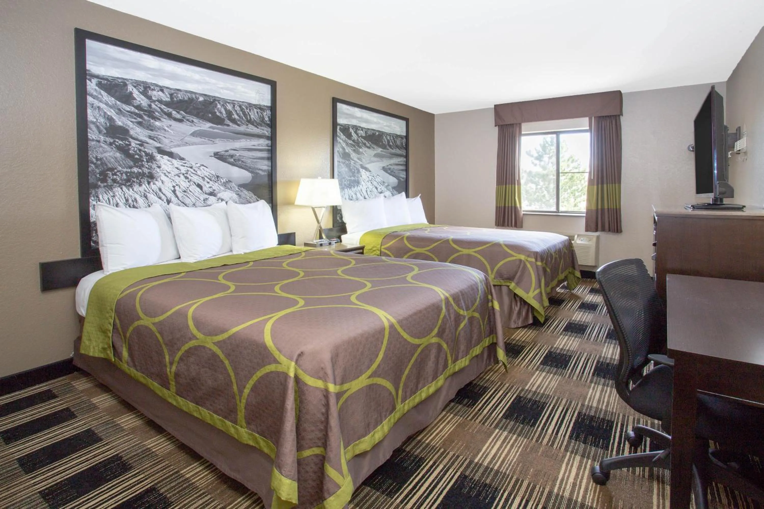 Queen Room with Two Queen Beds - Non-Smoking in Super 8 by Wyndham Billings