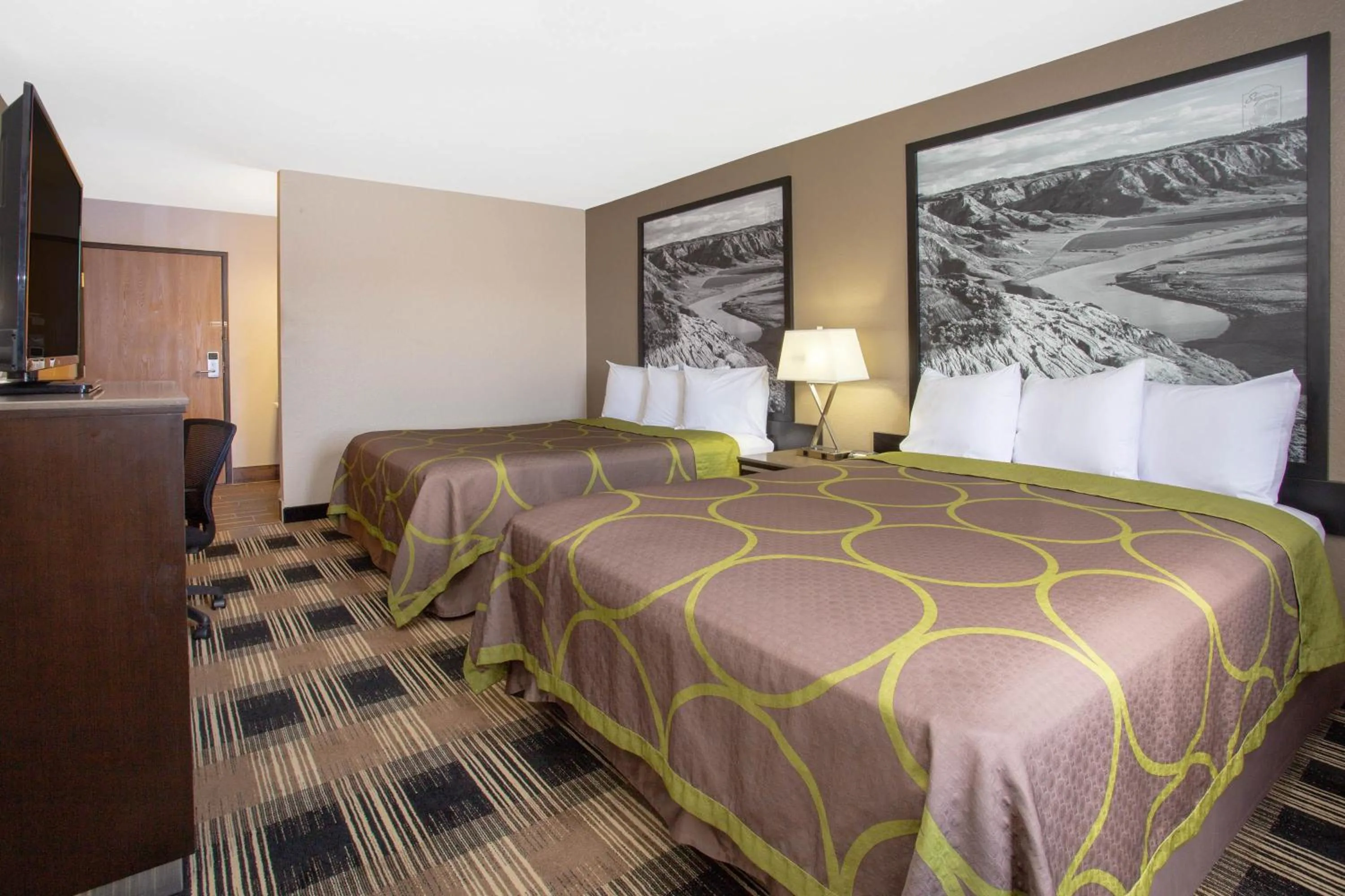 Queen Room with Two Queen Beds - Disability Access/Non-Smoking in Super 8 by Wyndham Billings