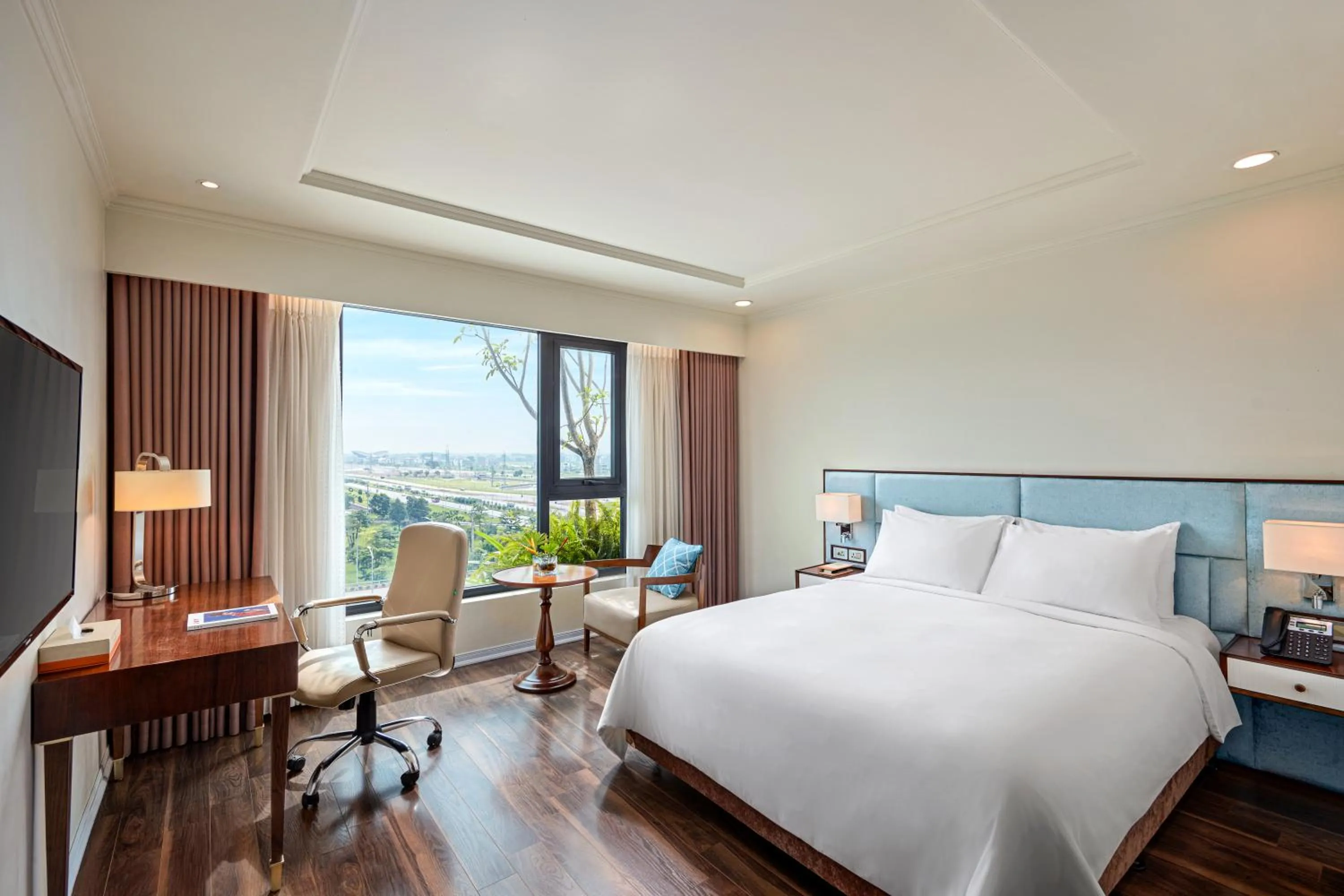 Deluxe Double or Twin Room in Ravatel Luxury Hotel Bac Giang