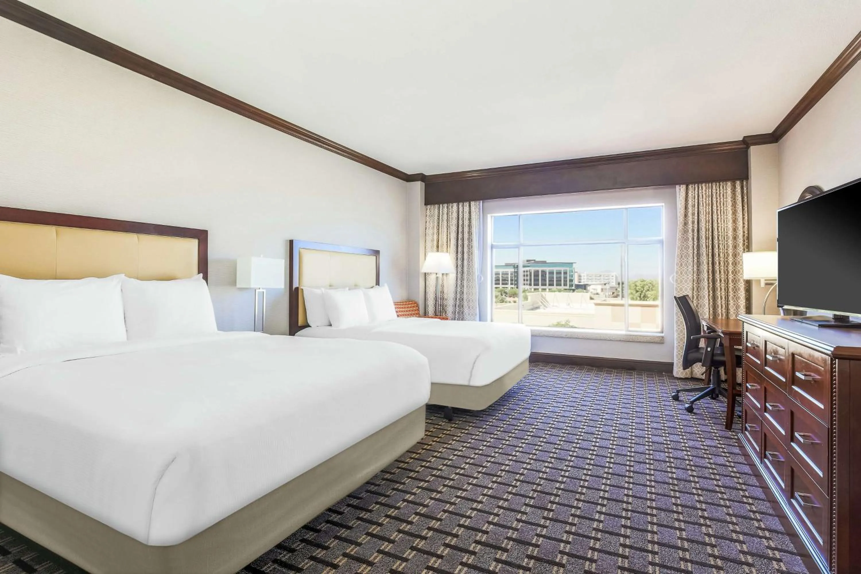 Queen Room with Two Queen Beds and Roll-In Shower - Mobility and Hearing Access in Hilton Phoenix Chandler