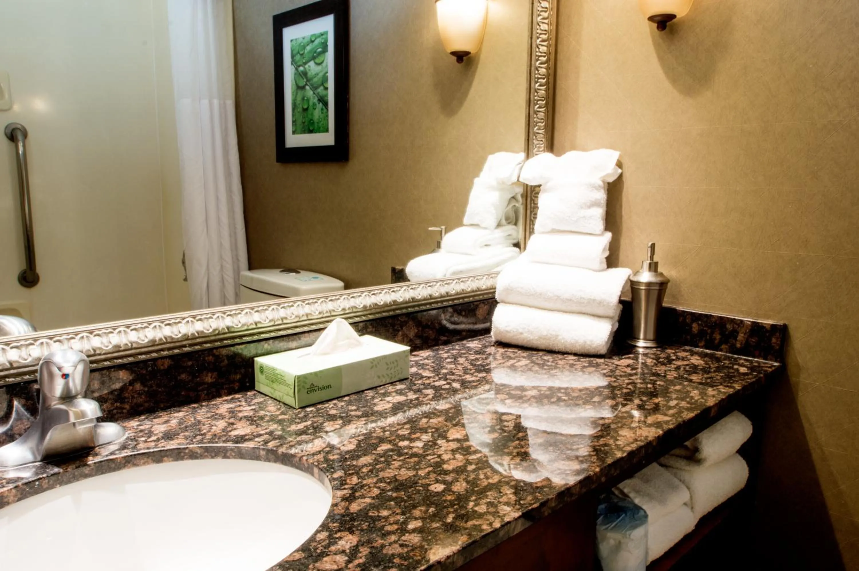 King Room in Greenstay Hotel & Suites Central